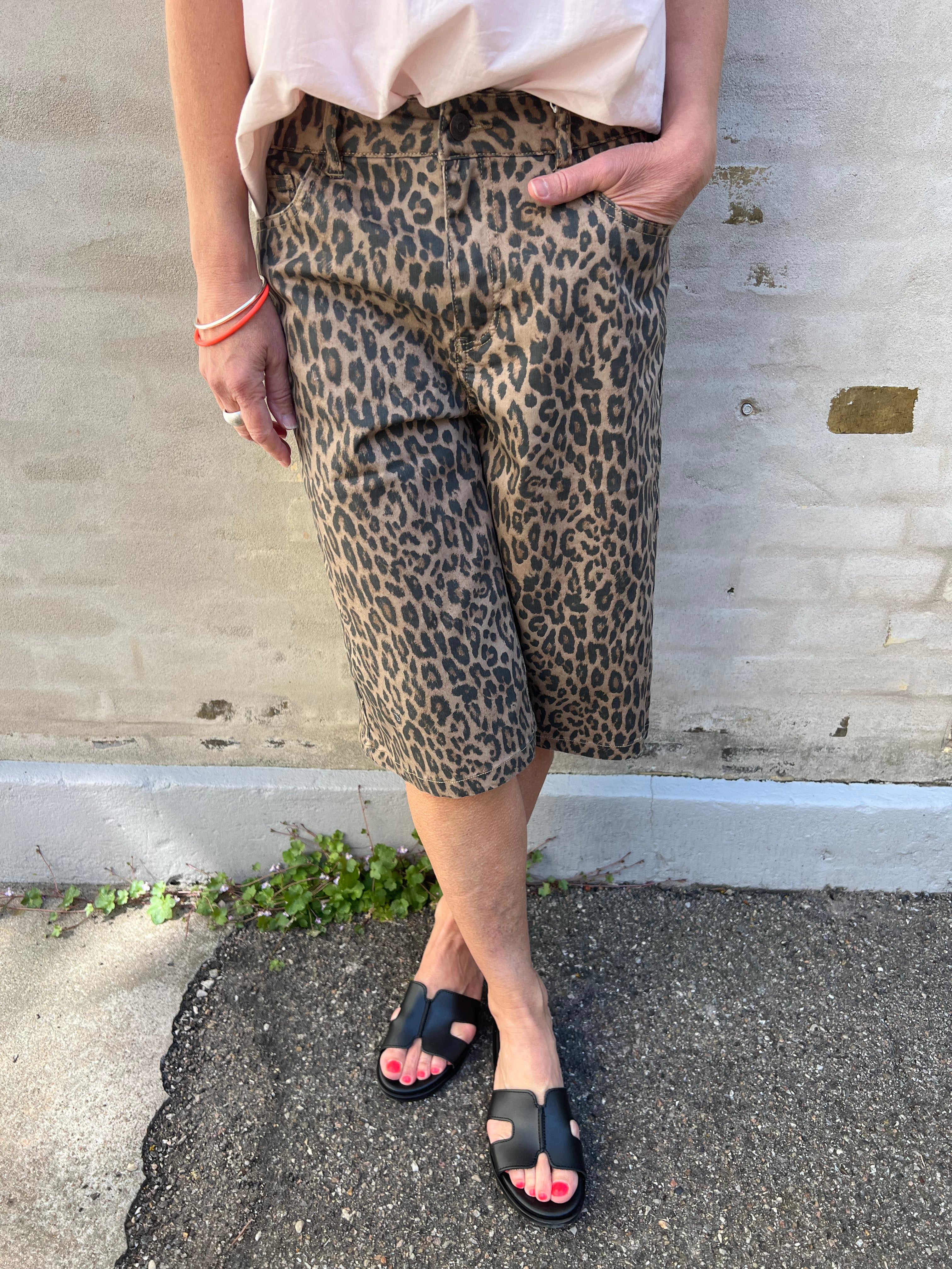 Seni Bermuda Denim Shorts Incense/Leo