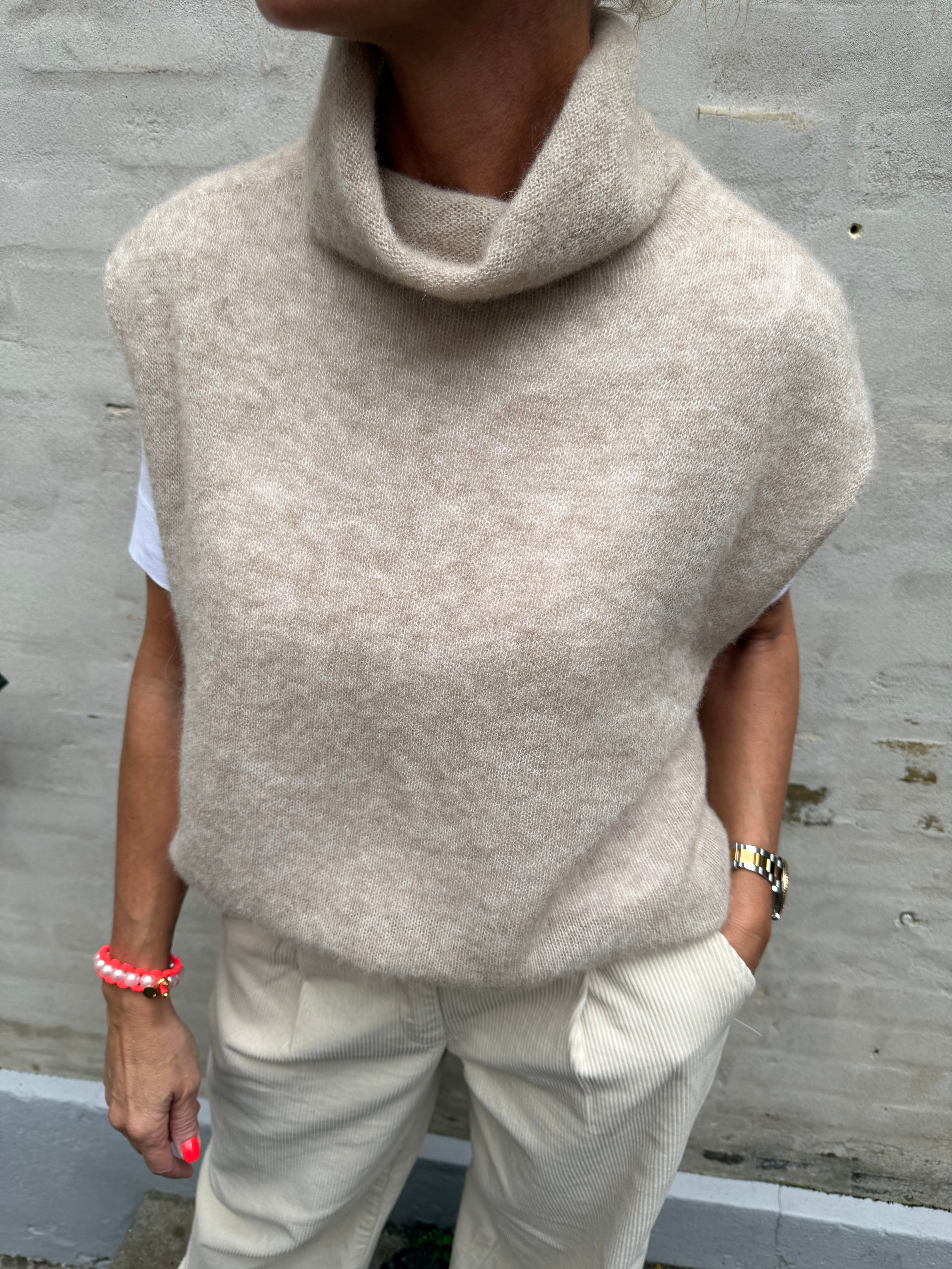 DELL roll neck knit vest - Natural