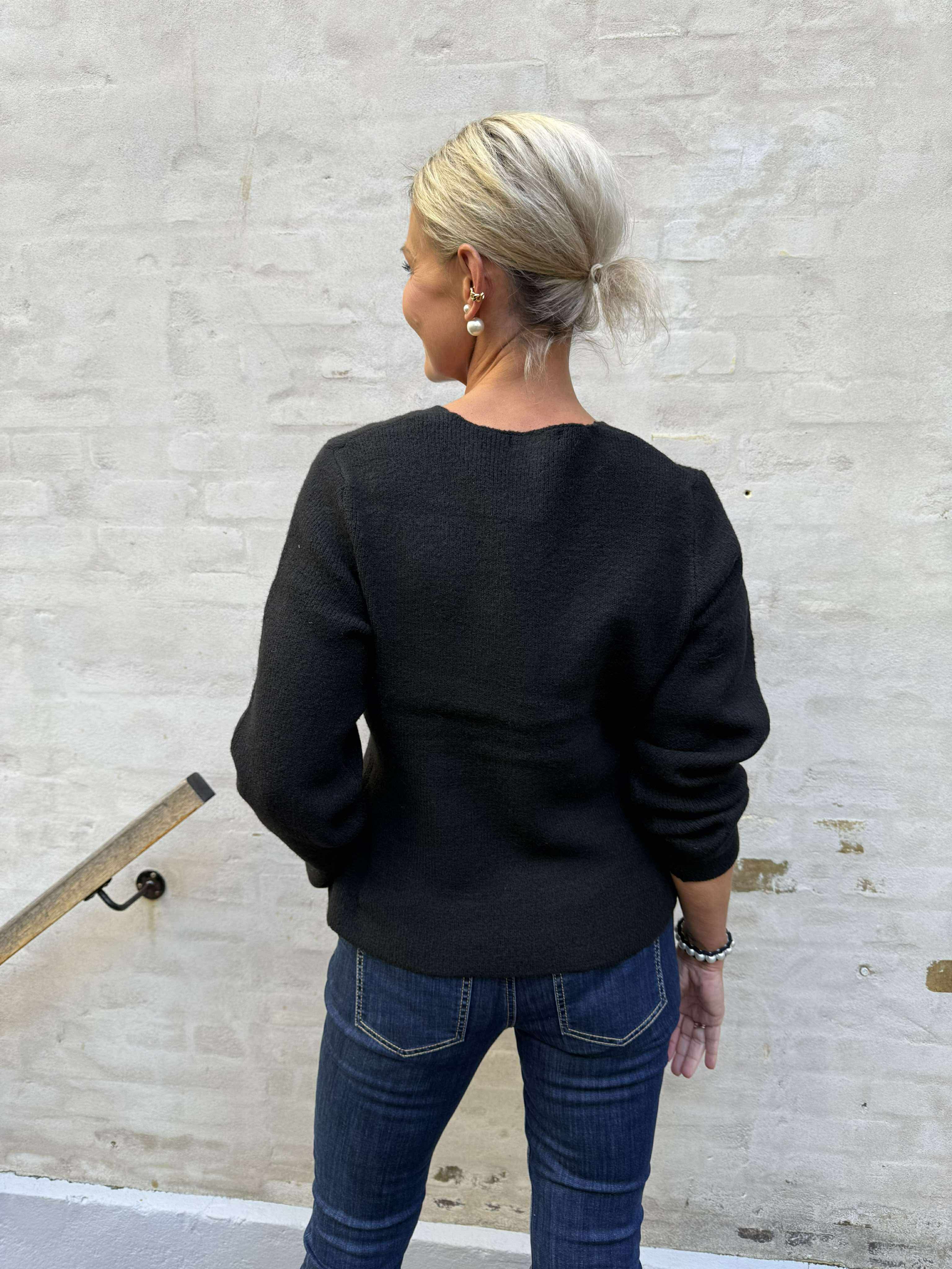 LEA LIFE L/S BUTTON CARDIGAN - Black