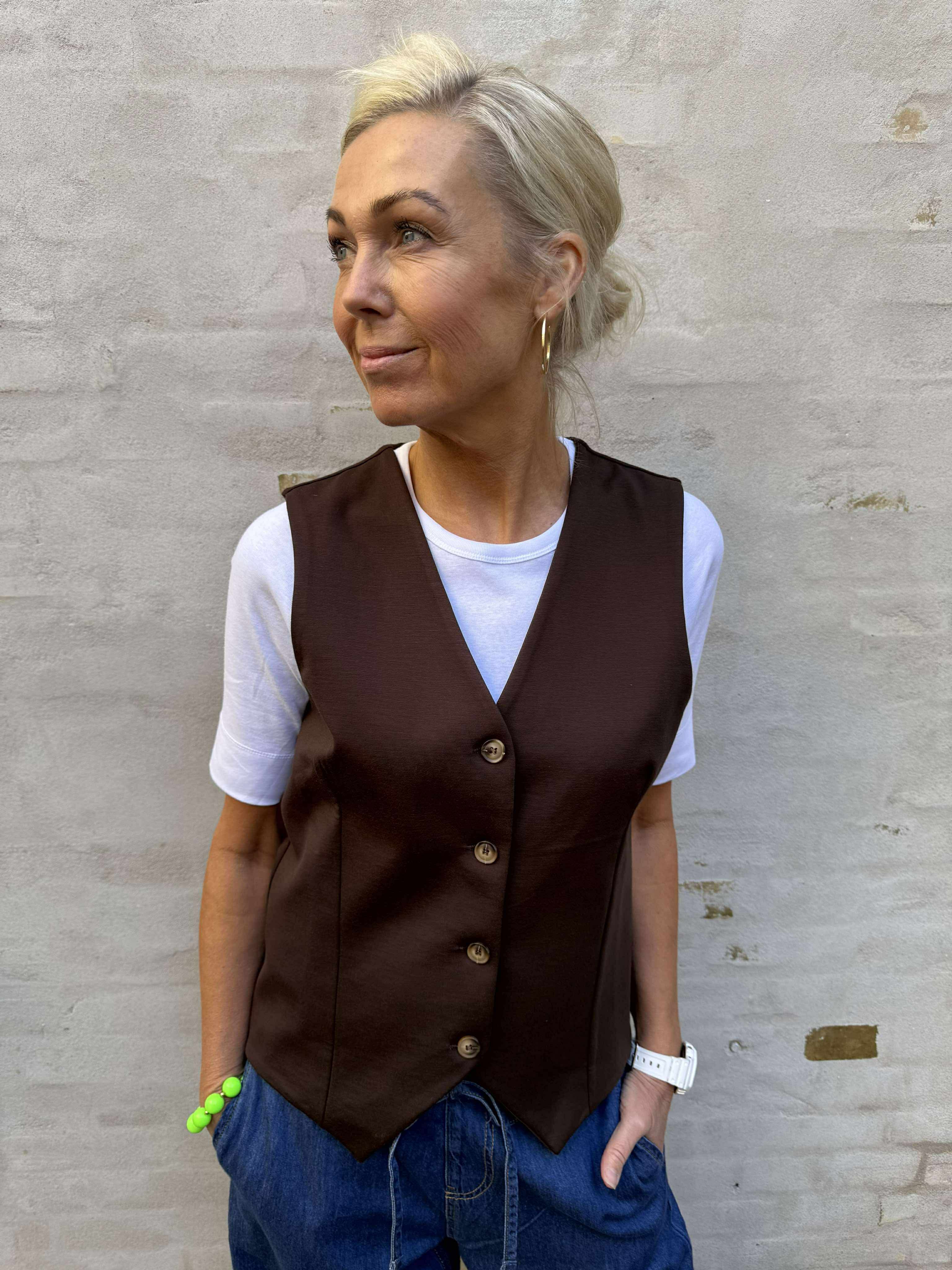 DAVI casual vest - Coffee