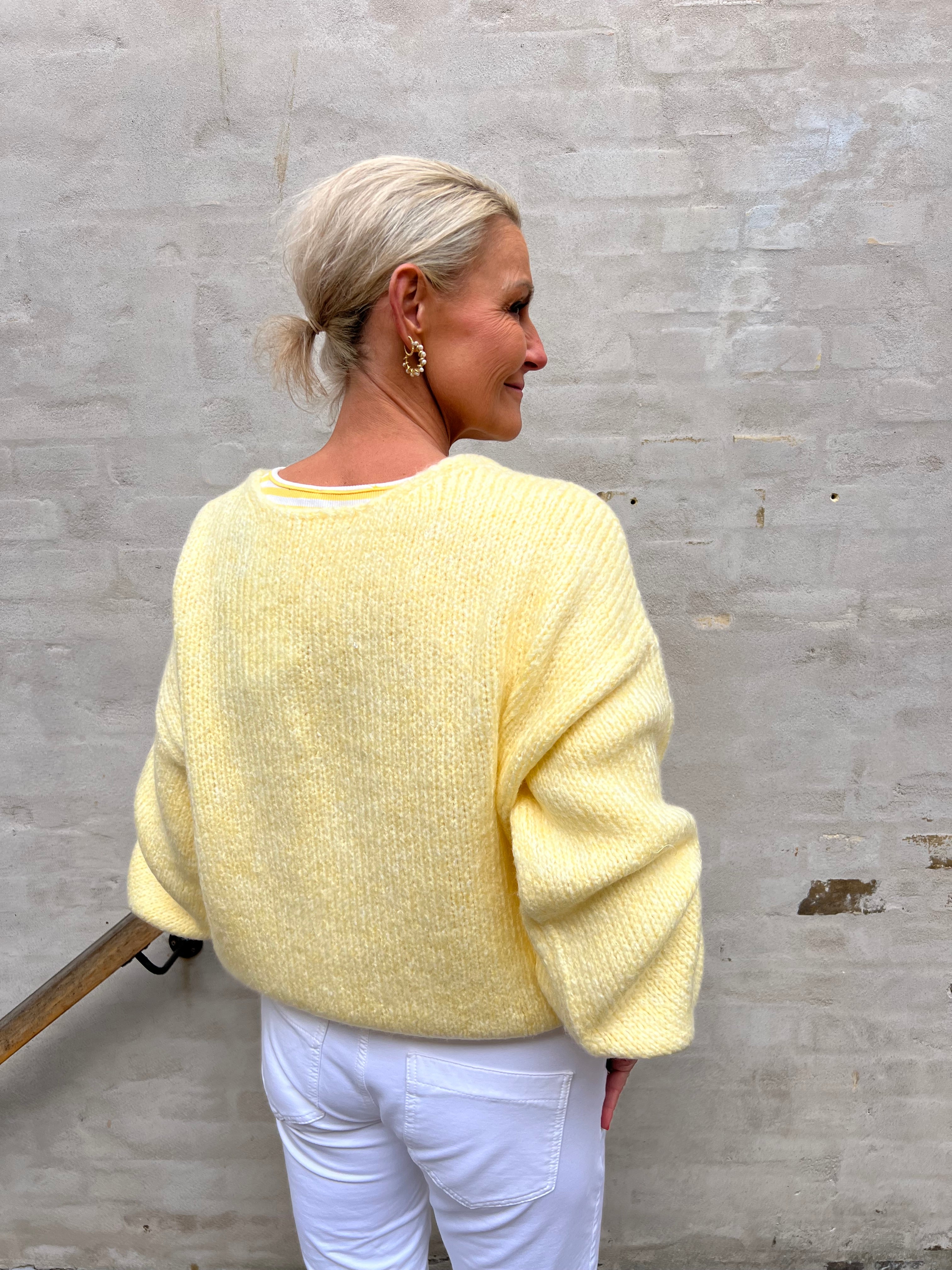 Dinea L/S reversible pullover knit pastel yellow