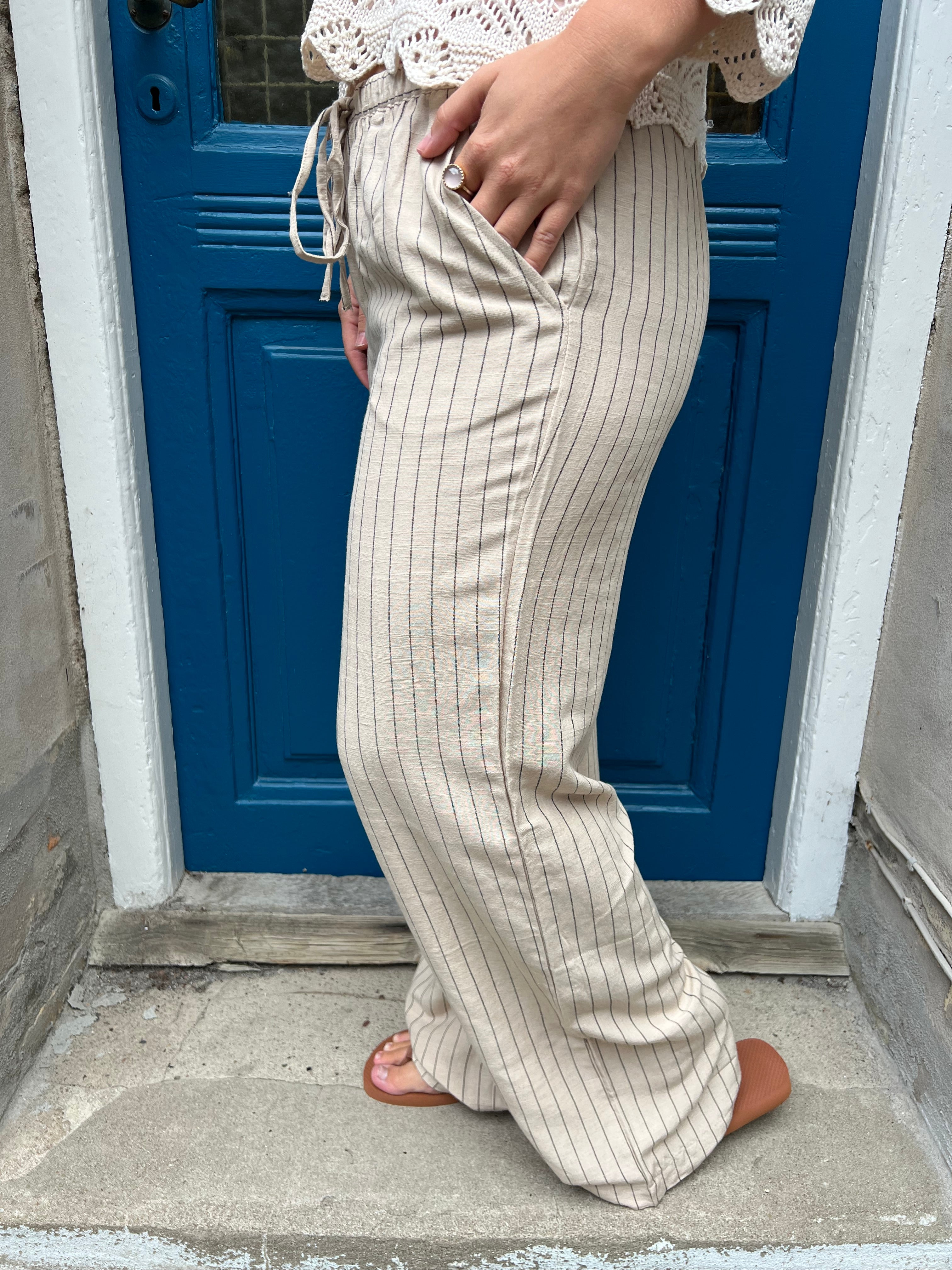Caya Linen Pant Sandshell Black
