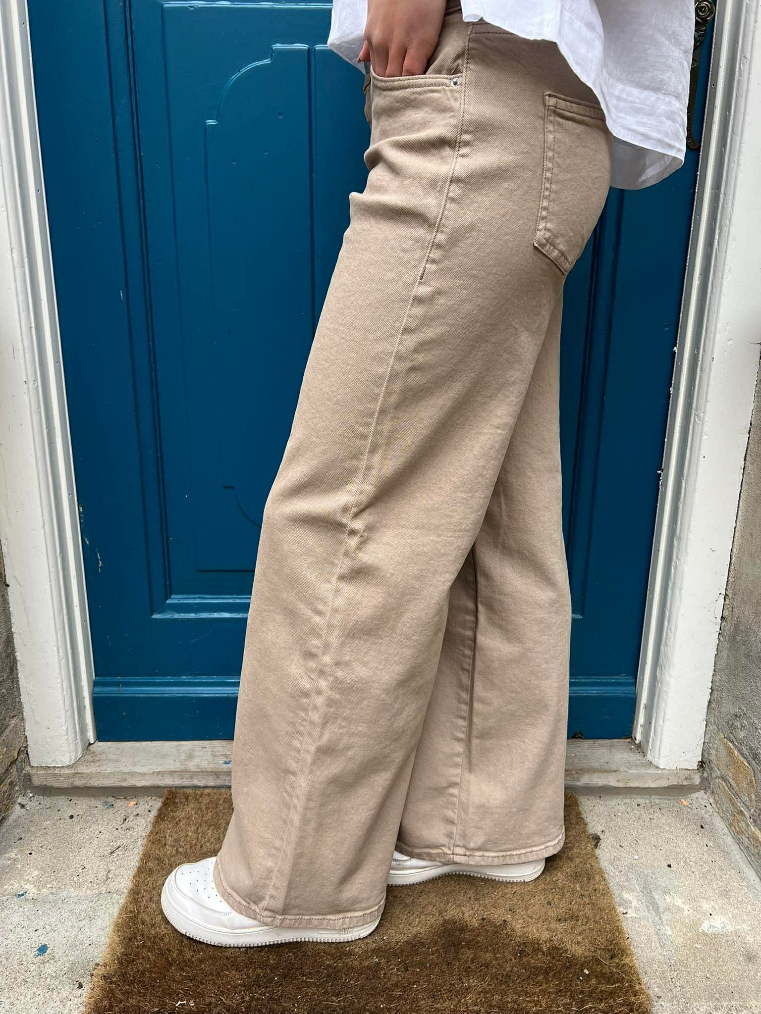 SELMA LW BRED FÄRGADE JEANS - Fransk Vanilj