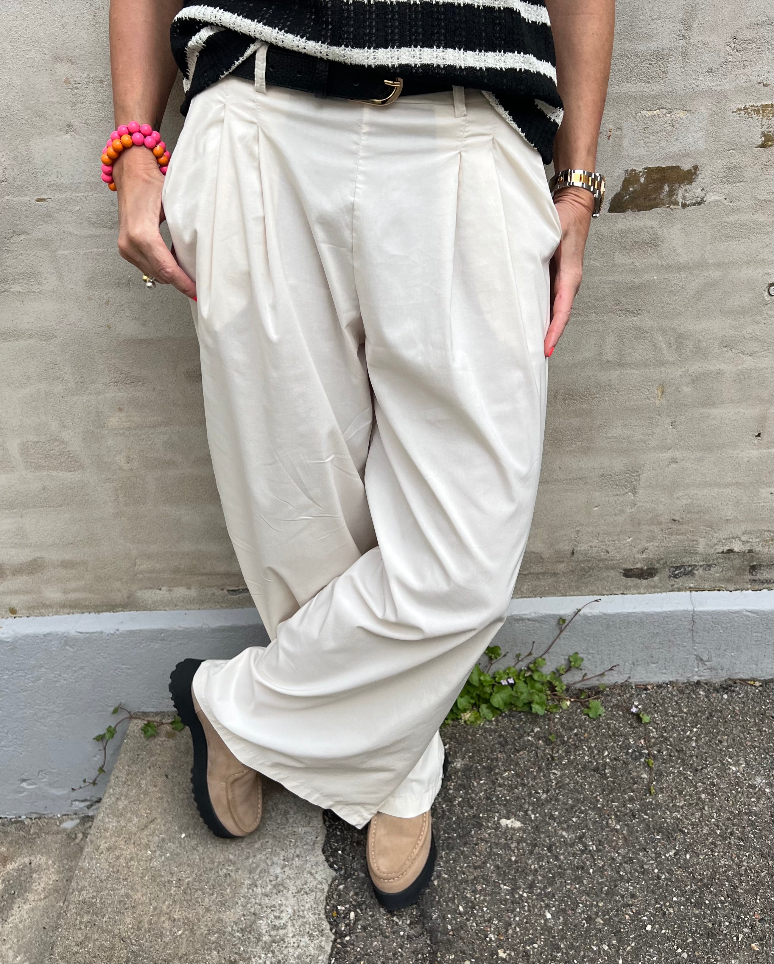 Davina wideleg pant cream