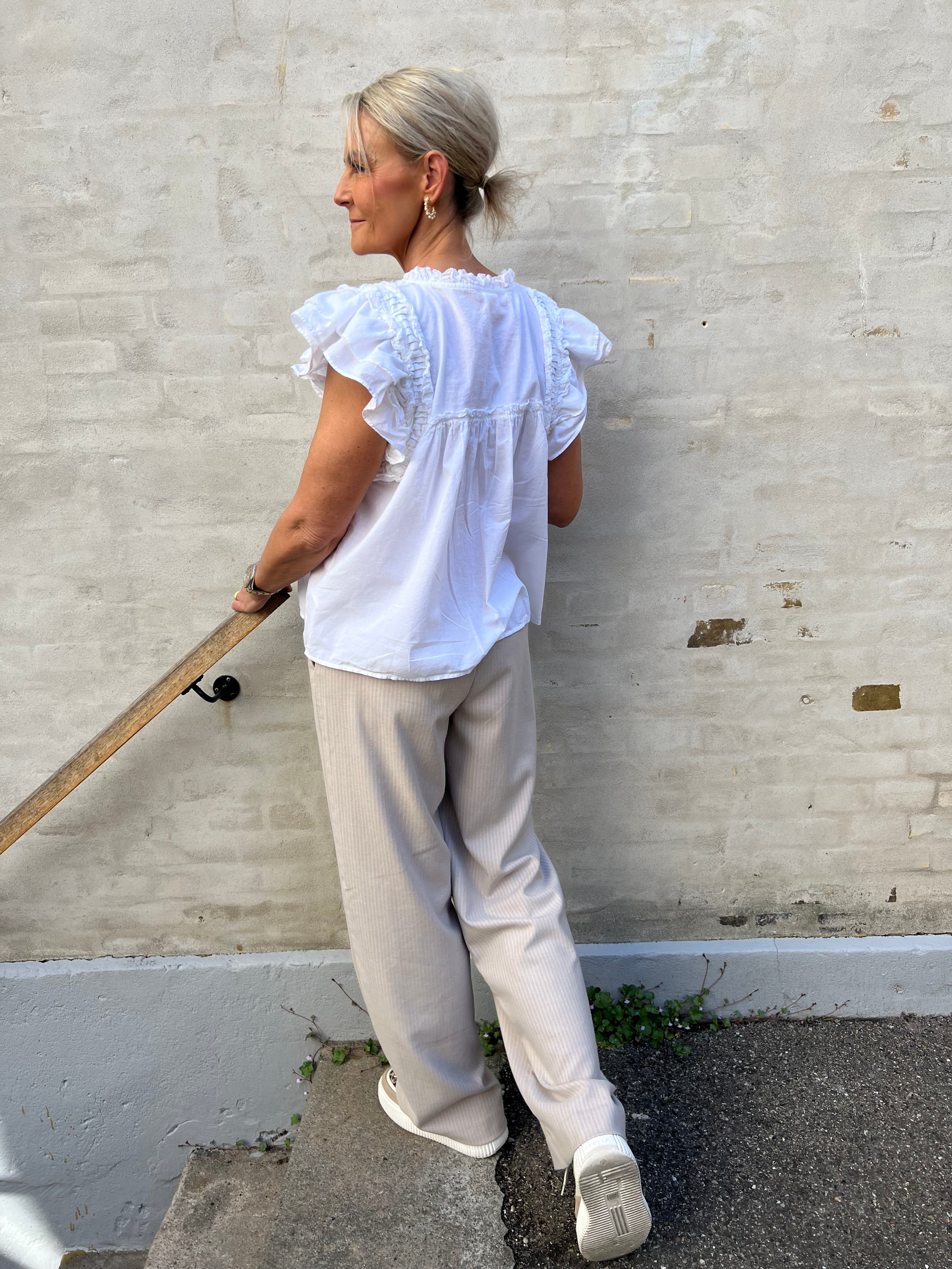 PascaleGO top white