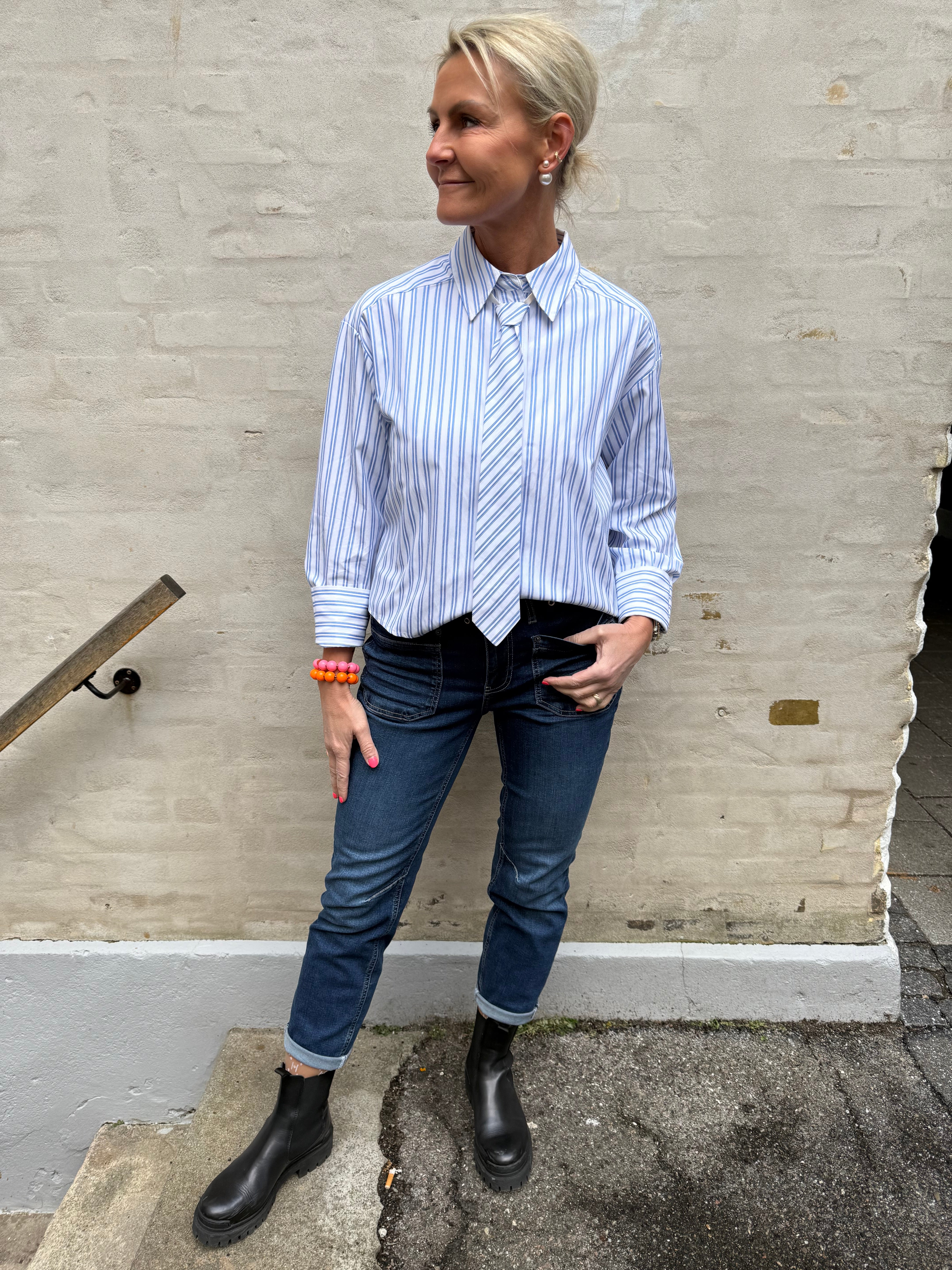 DevinCC Stripe Tie Shirt - Blue