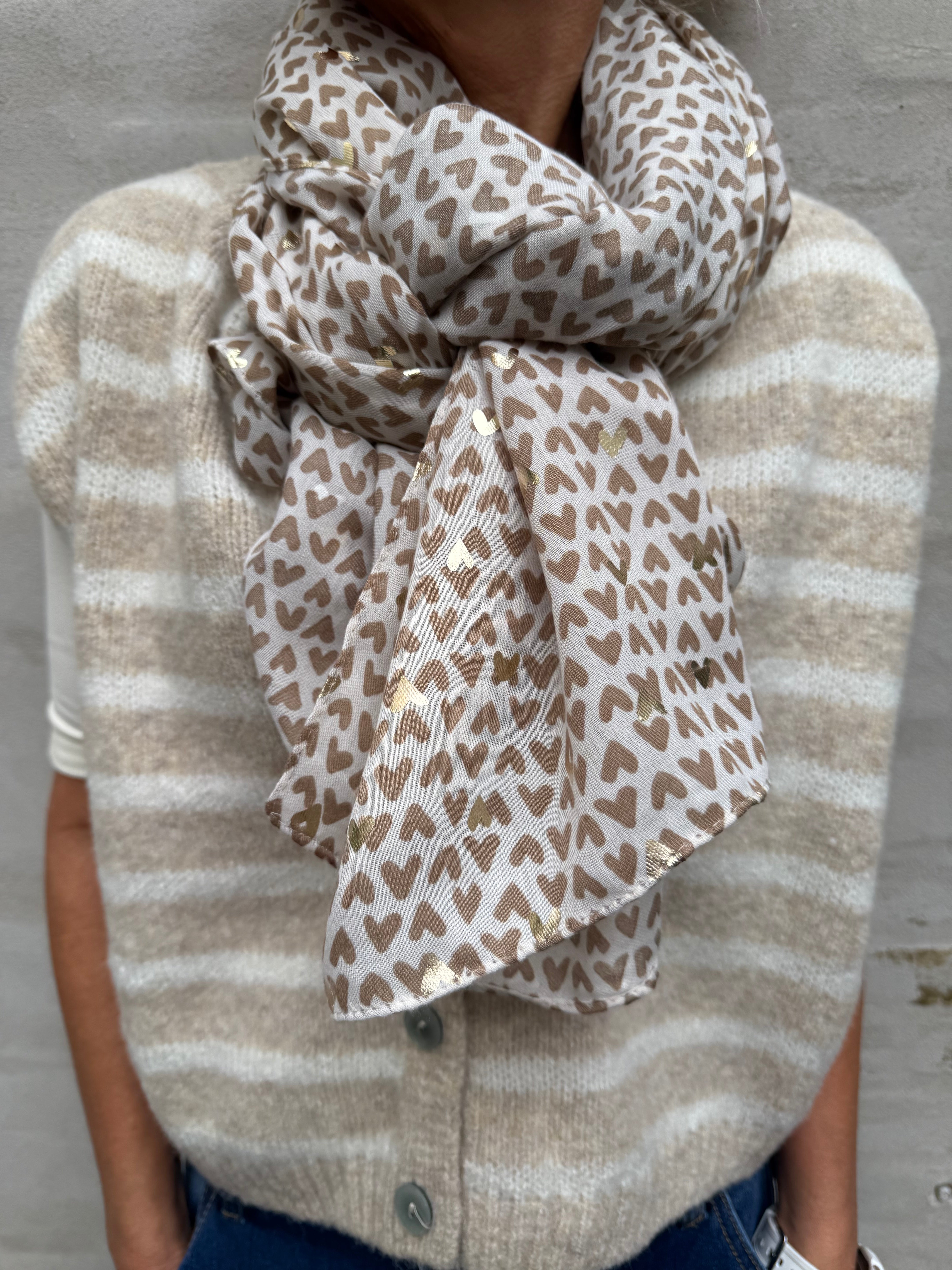 Small Heart Scarf - Beige