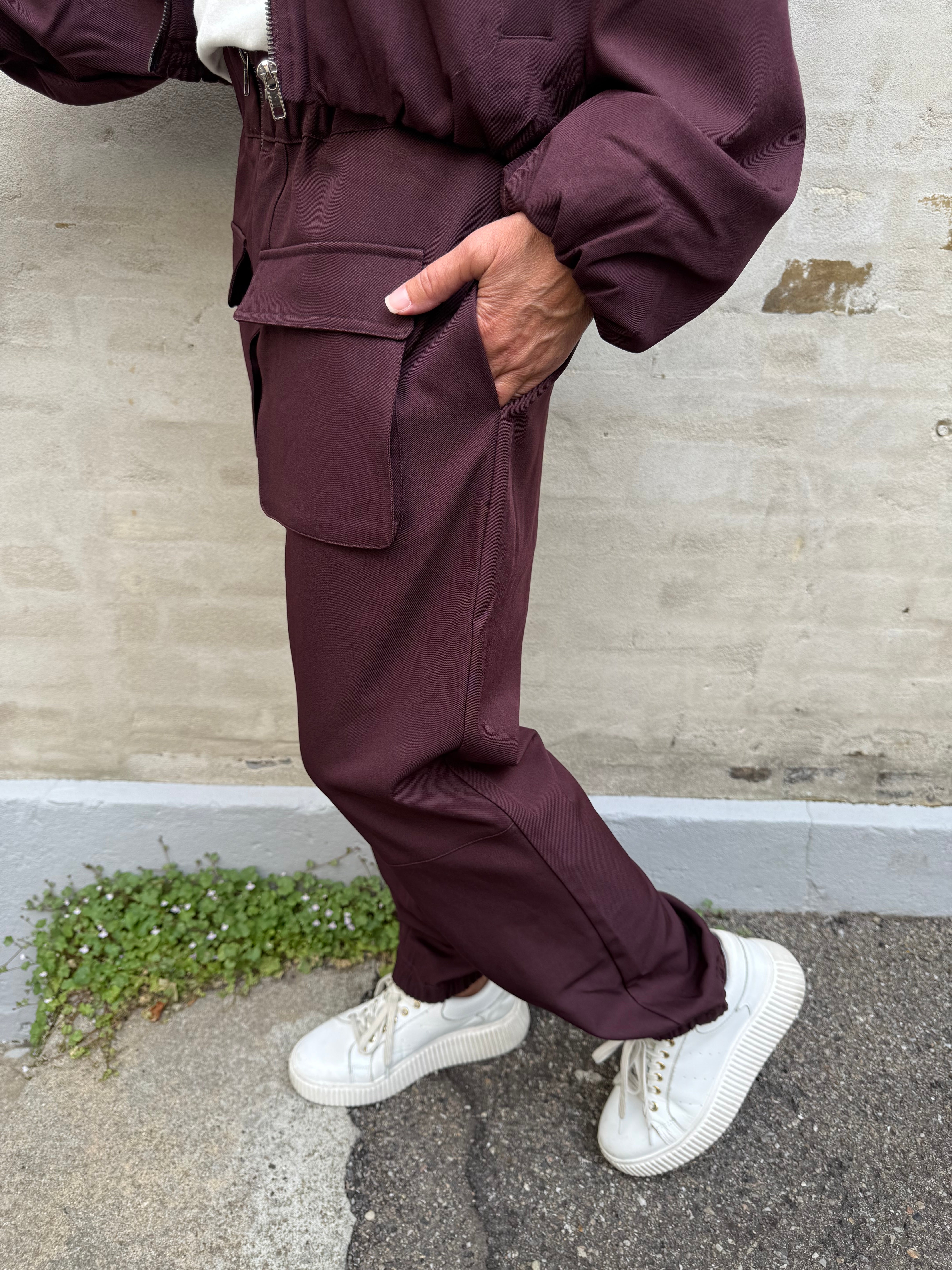 Luna Pocket Pant - Winred