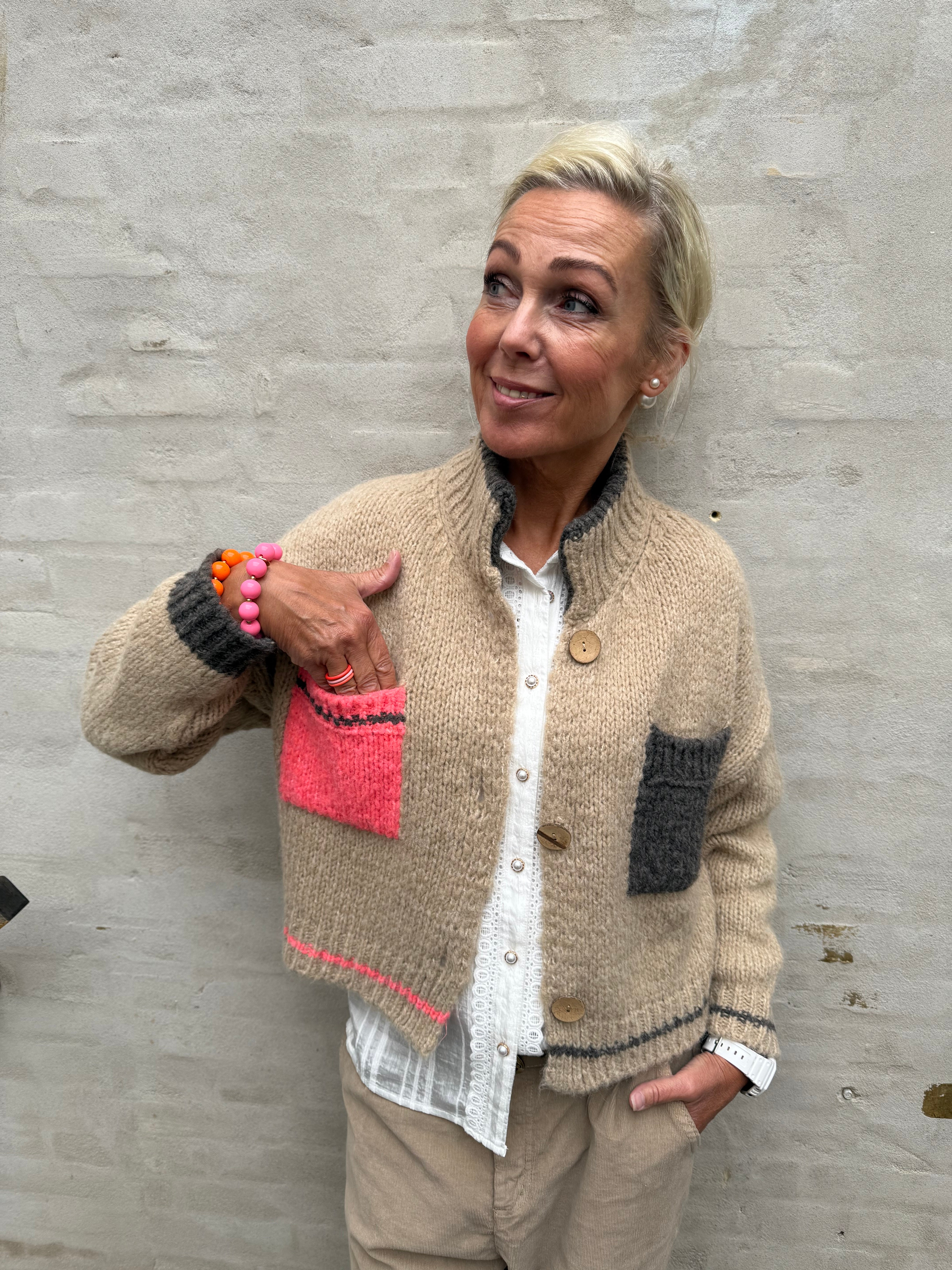 Marcella Knit Cardigan - Beige/Coral