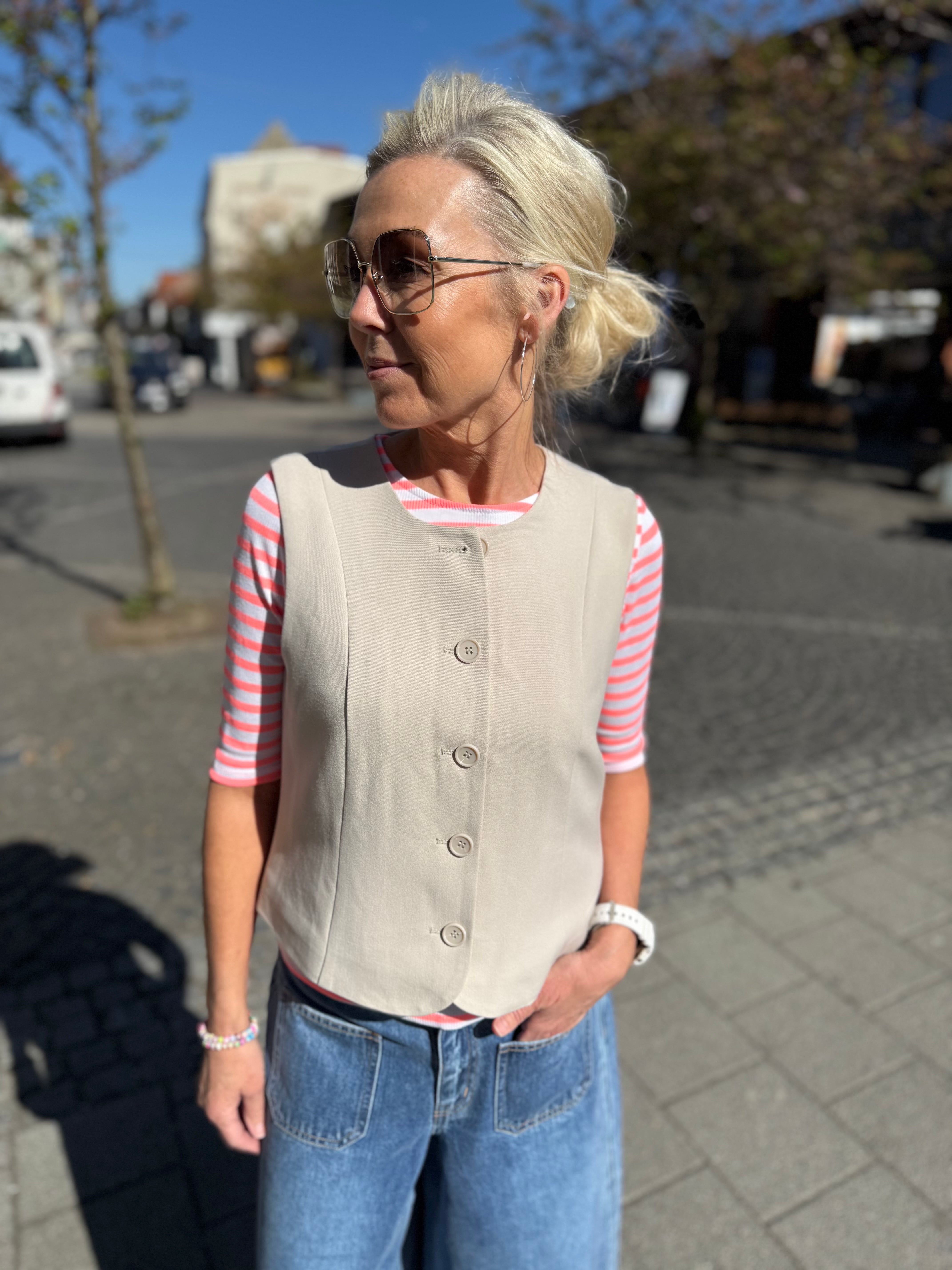 KAMIL FITTED VEST - Silver Lining