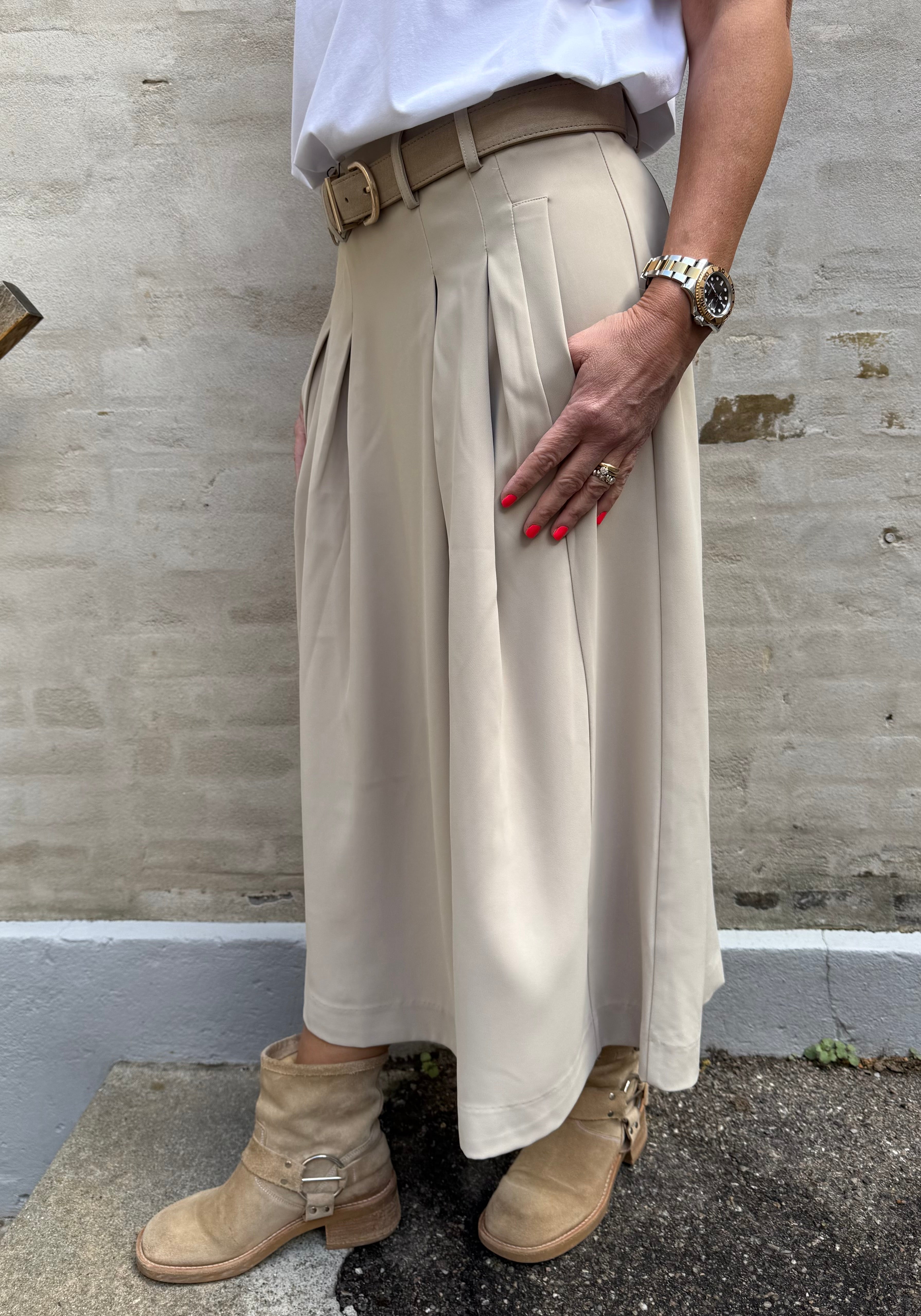Anya Midi Pleat Skirt - Sand