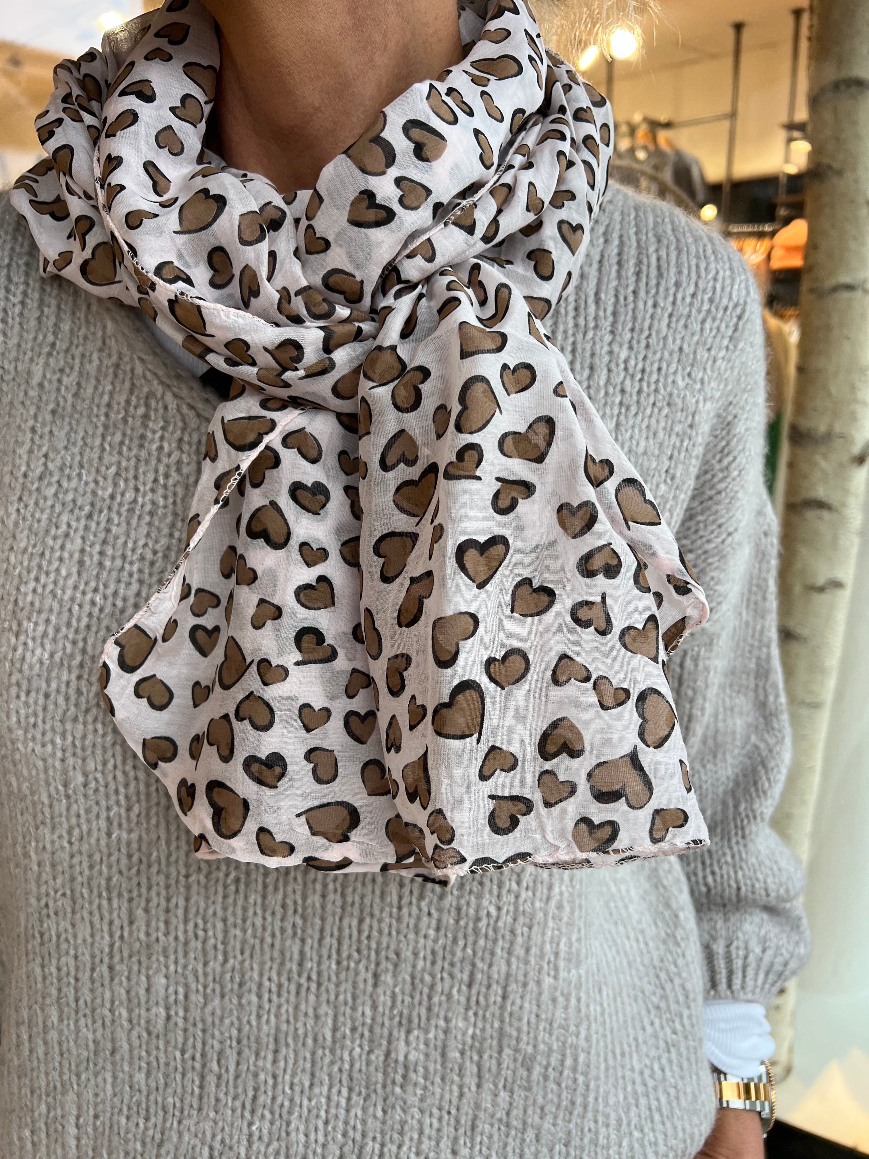 Hestia scarf rose
