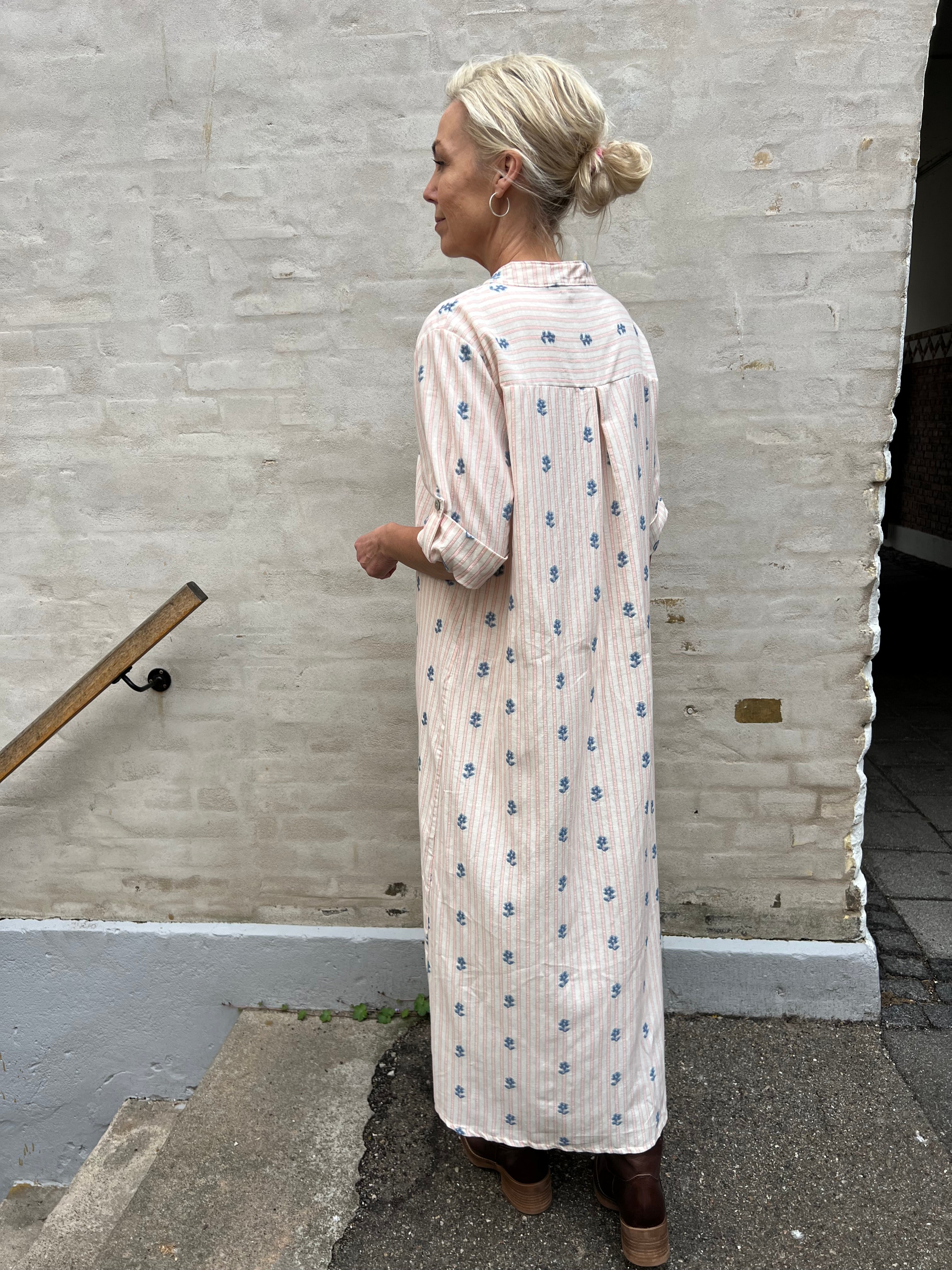 Samira dress celeste