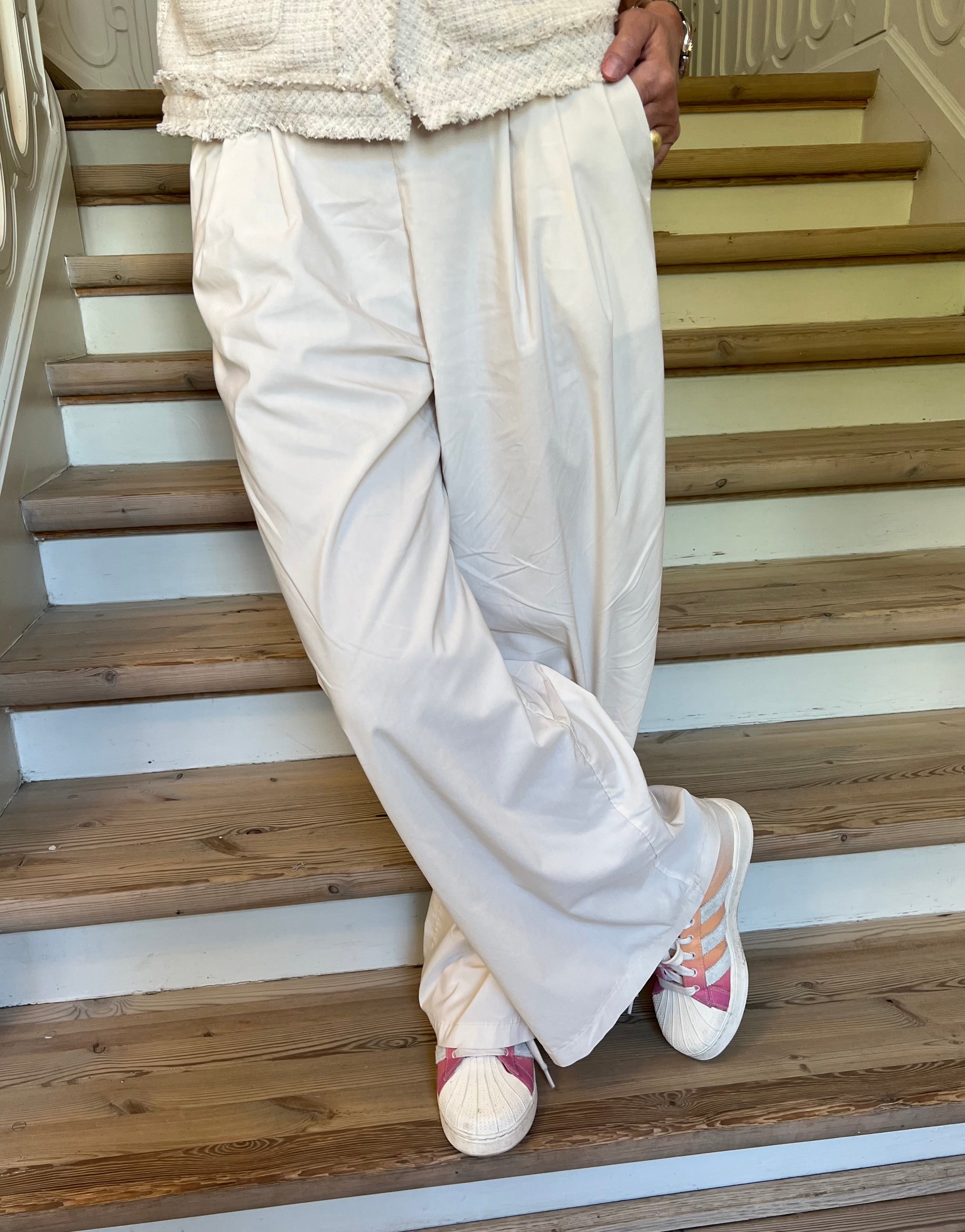Davina wideleg pant cream