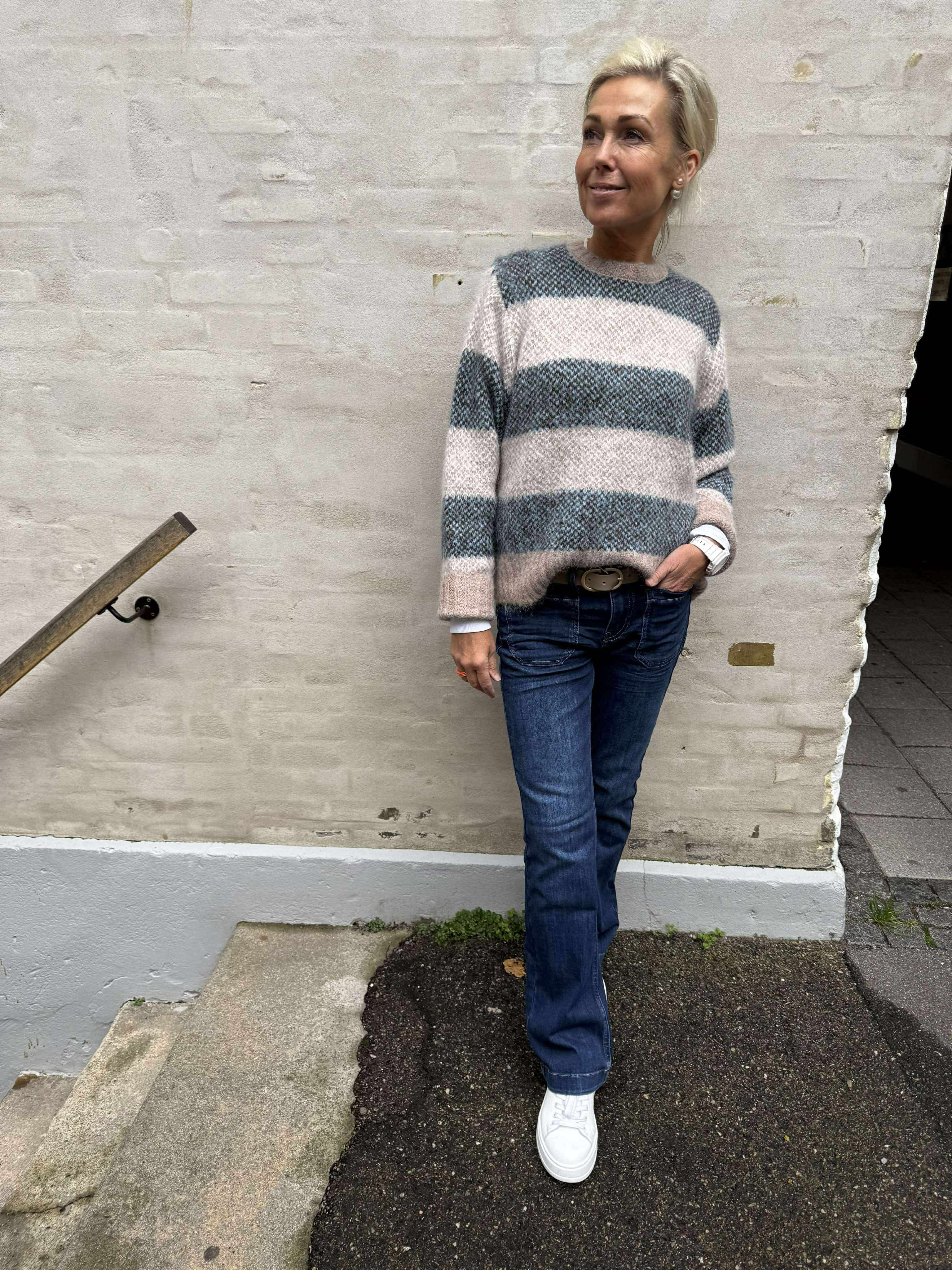 Bootcut Jeans - Dark Blue Washed