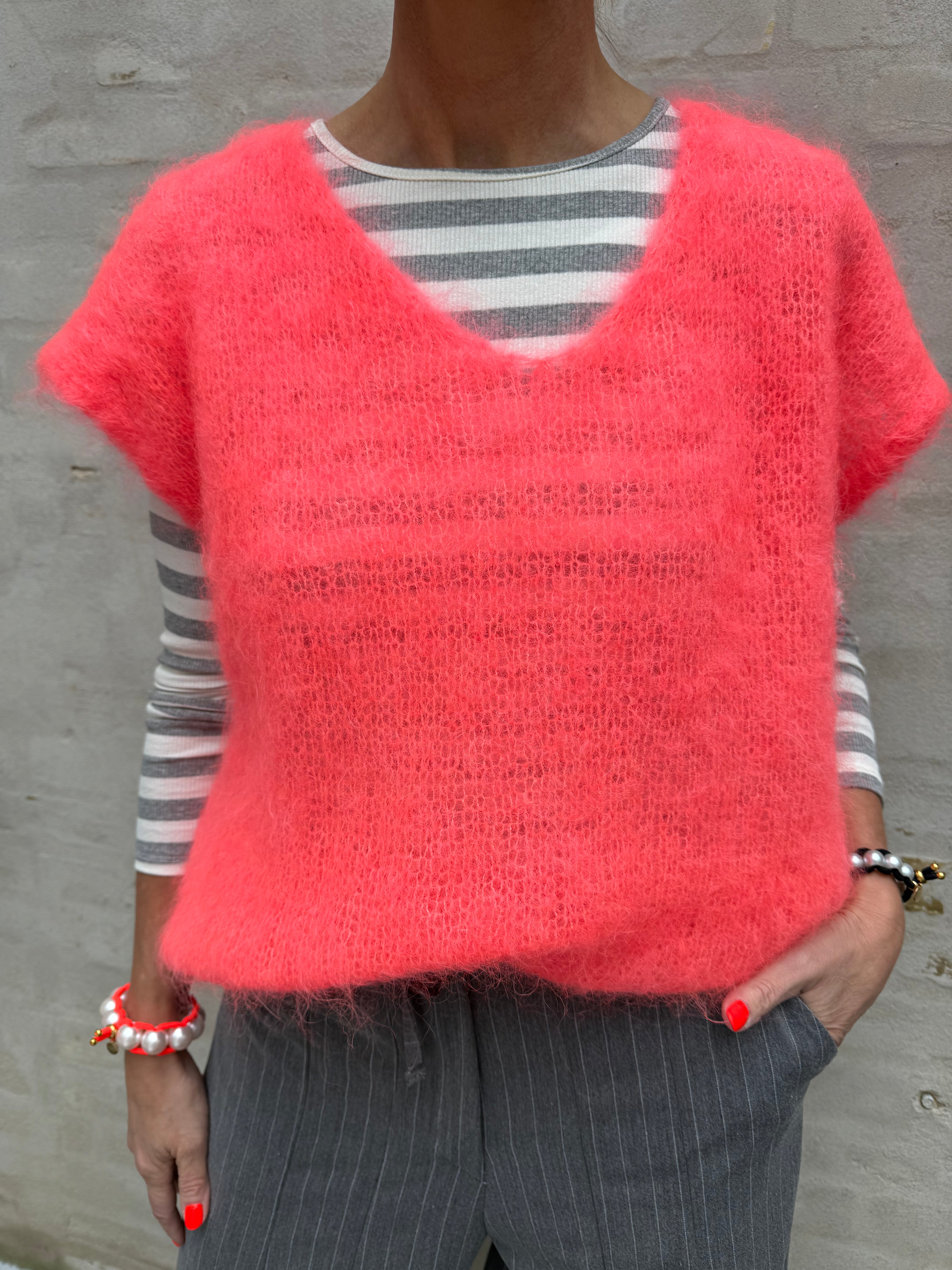 Milana Knit Vest - Coral