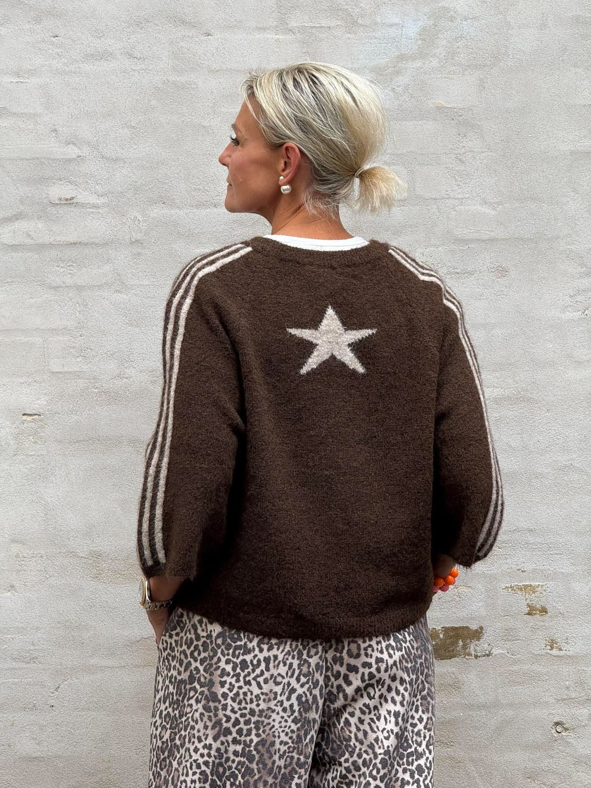 Star SS Knit - Brown