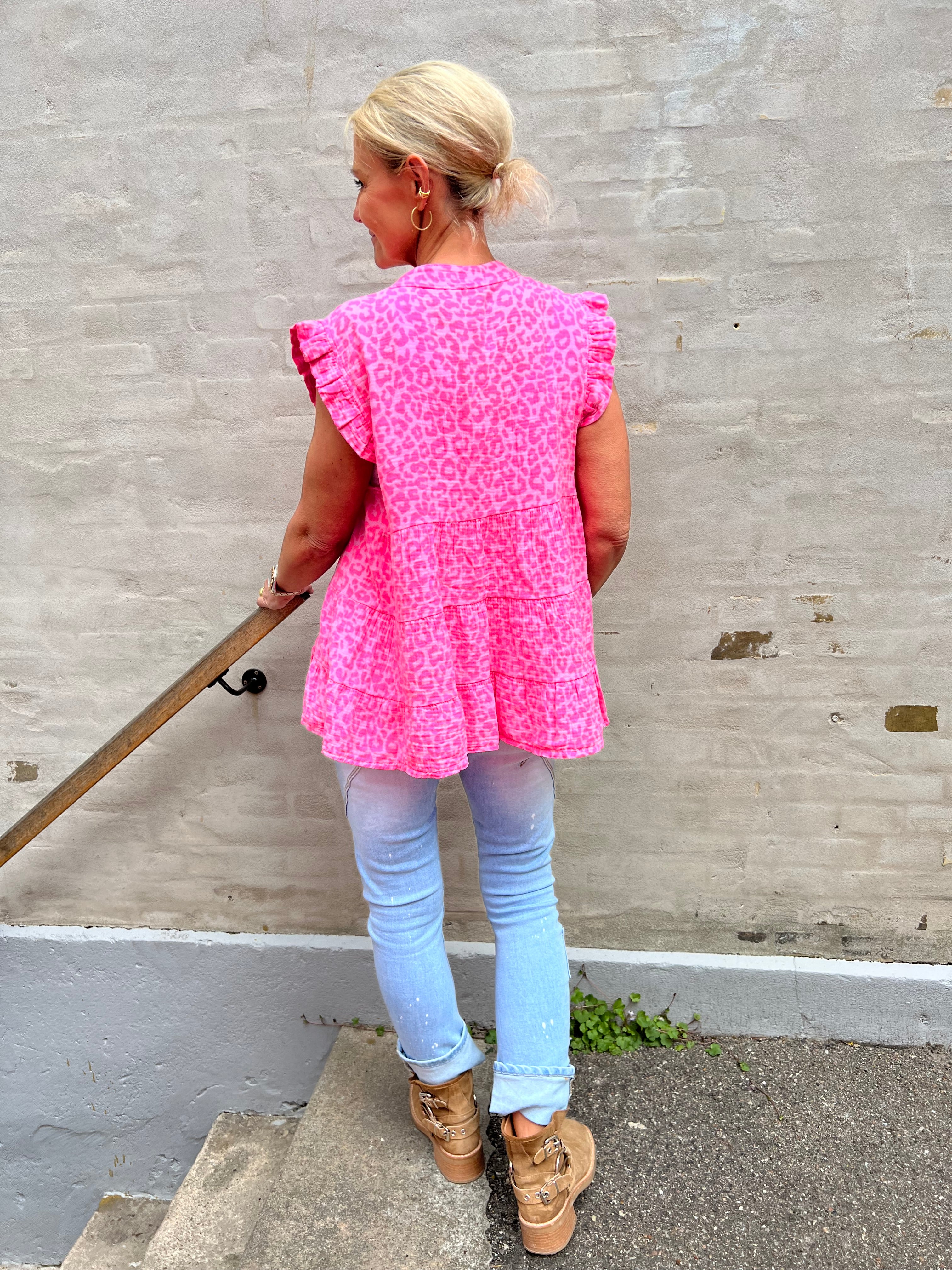 Dolly top leo pink