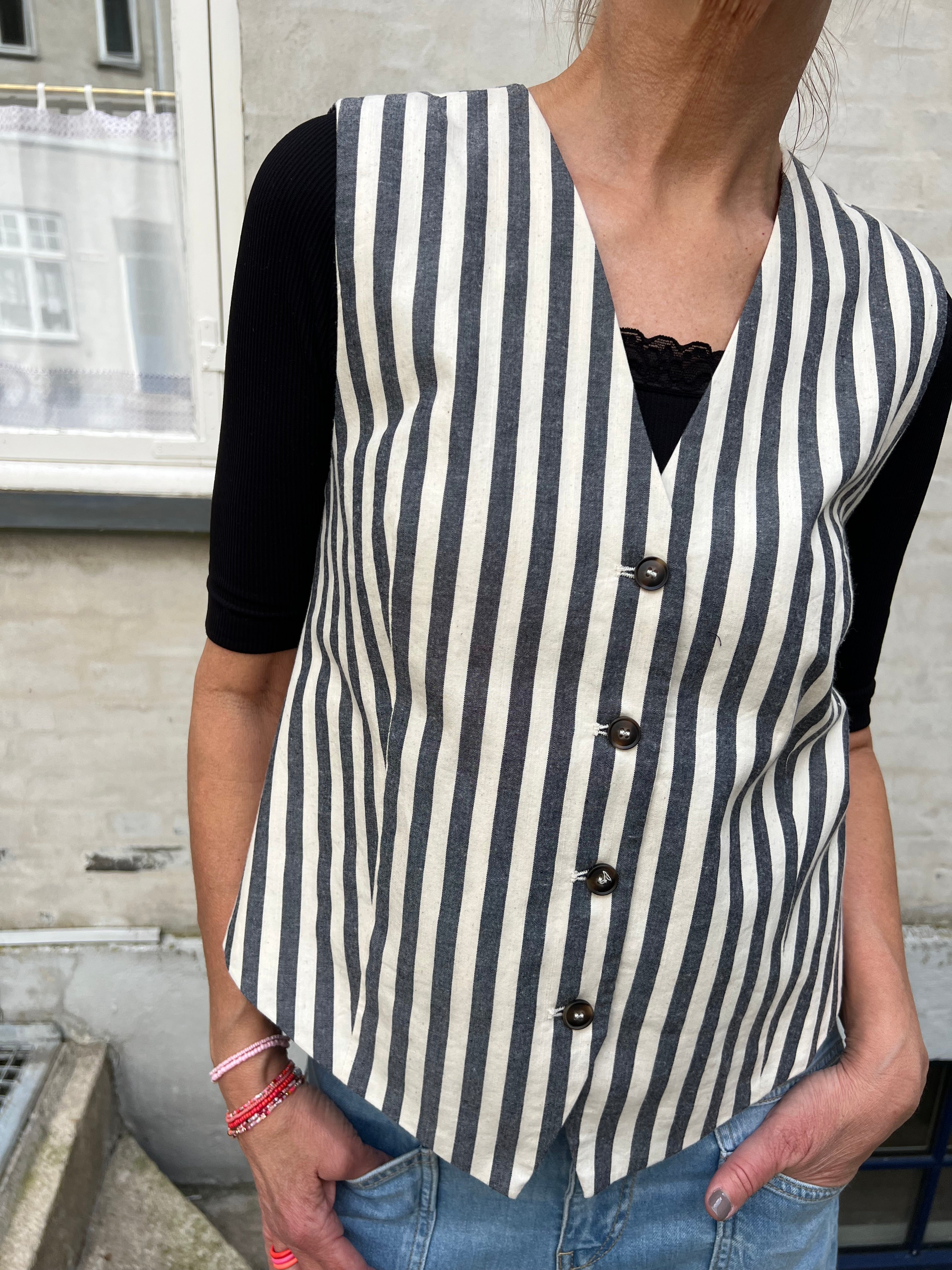 Maria Tailored vest deep navy