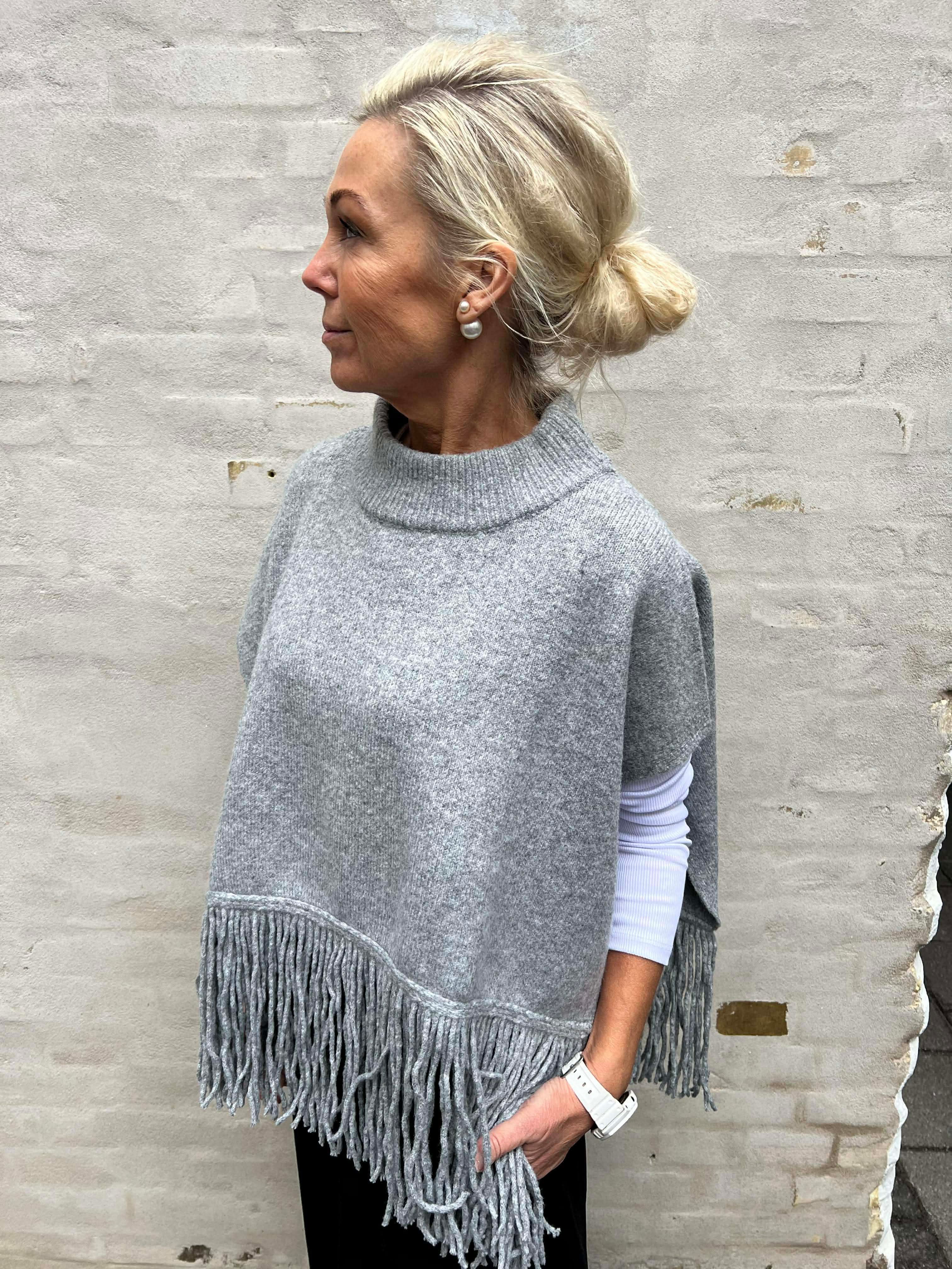 JULLE PONCHO - Light Grey Melange