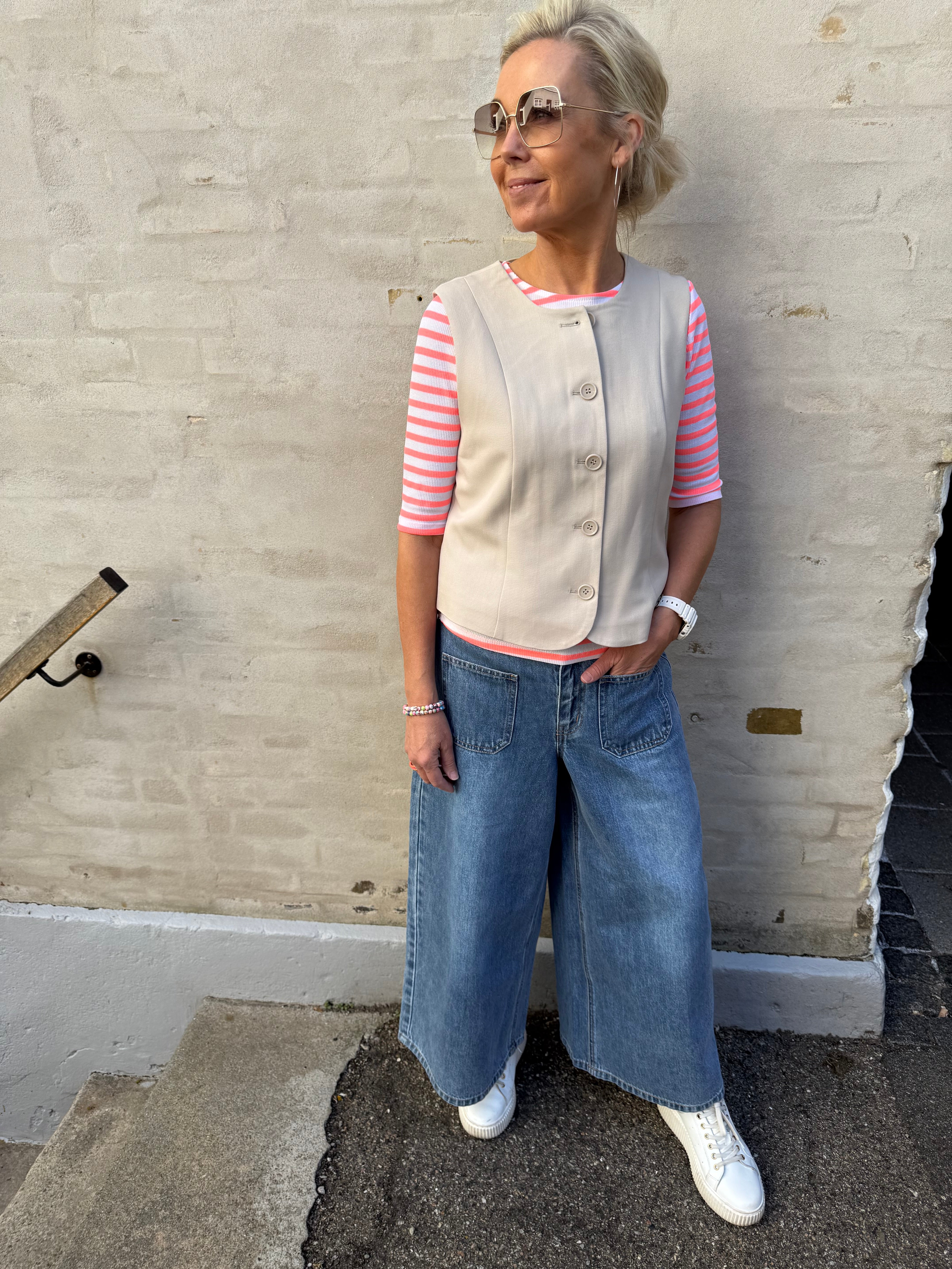 KAMIL FITTED VEST - Silver Lining