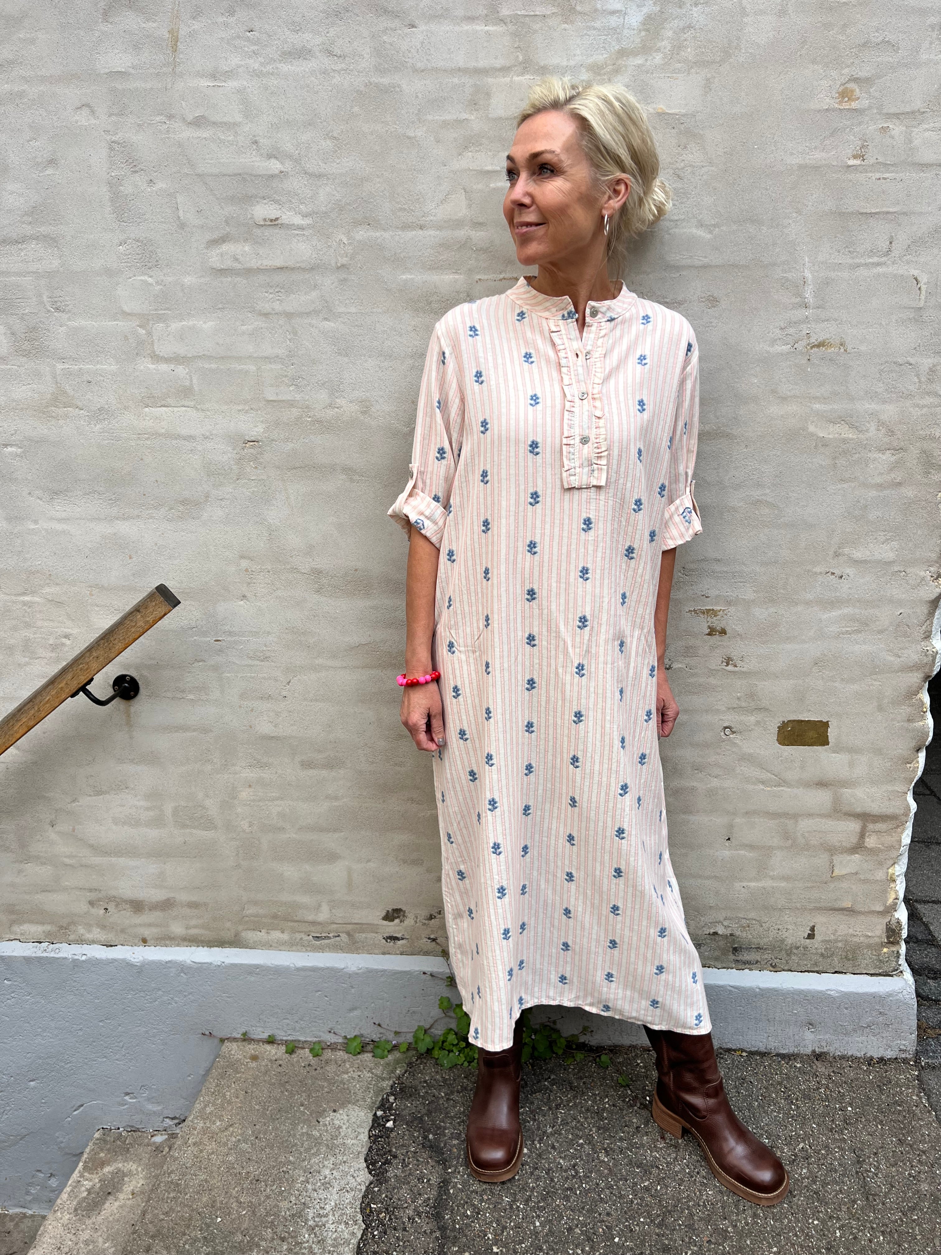 Samira dress celeste