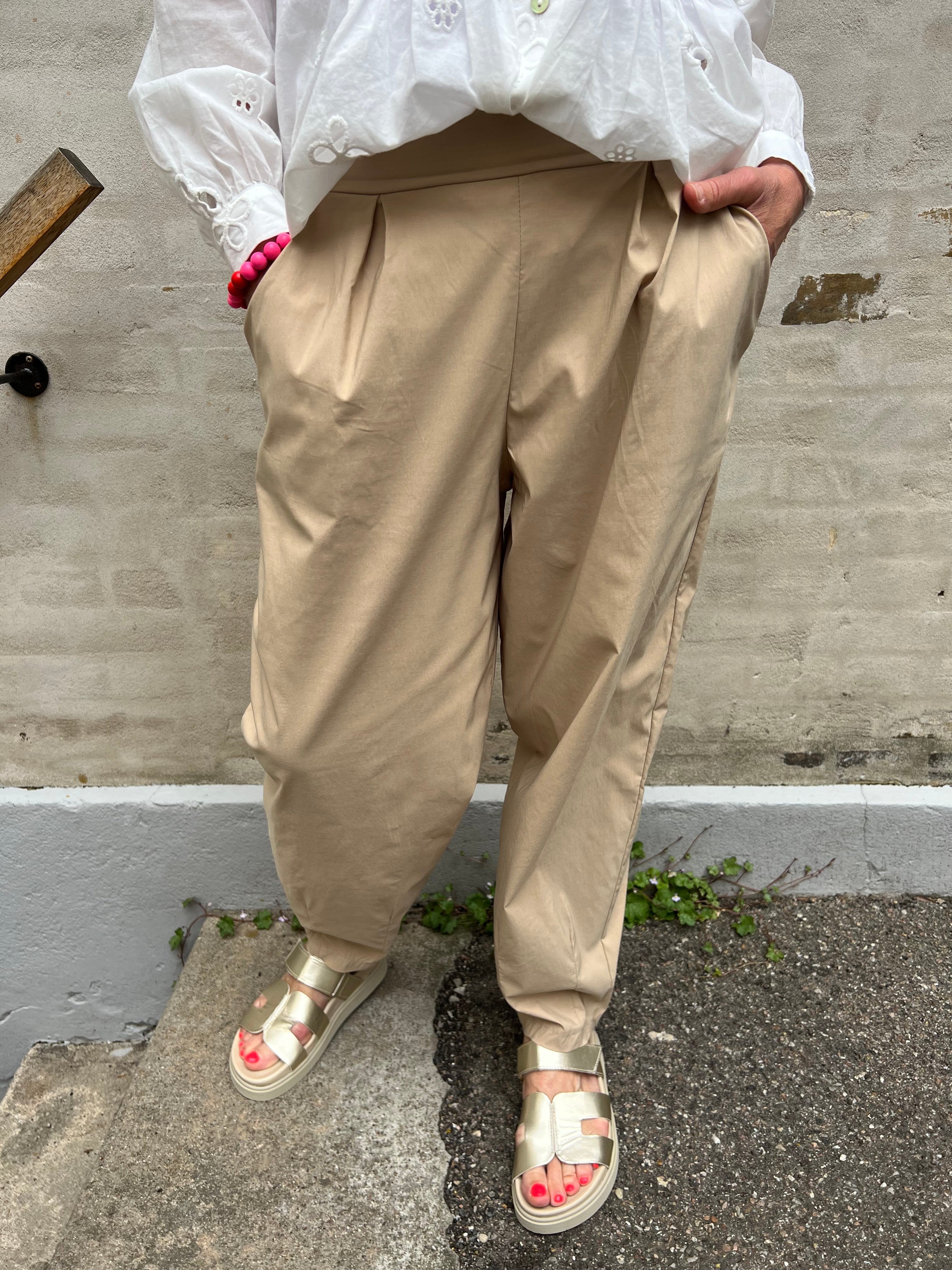 BCDavina Barrel Pant Sand