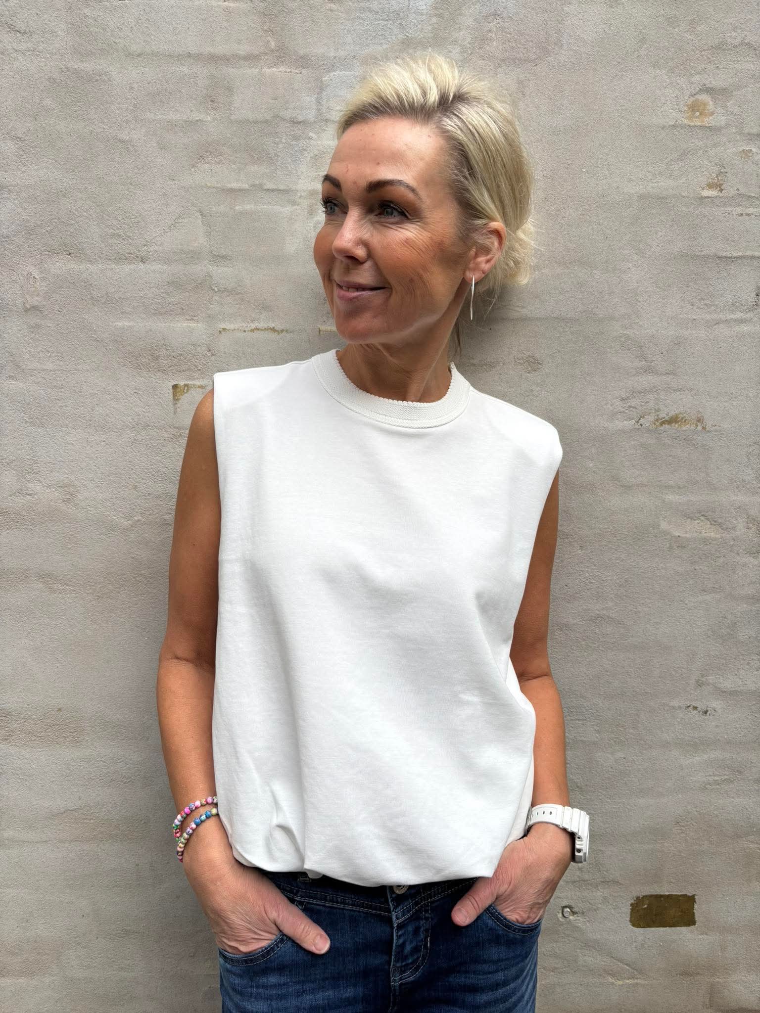 AnisaGO Tee - Off White