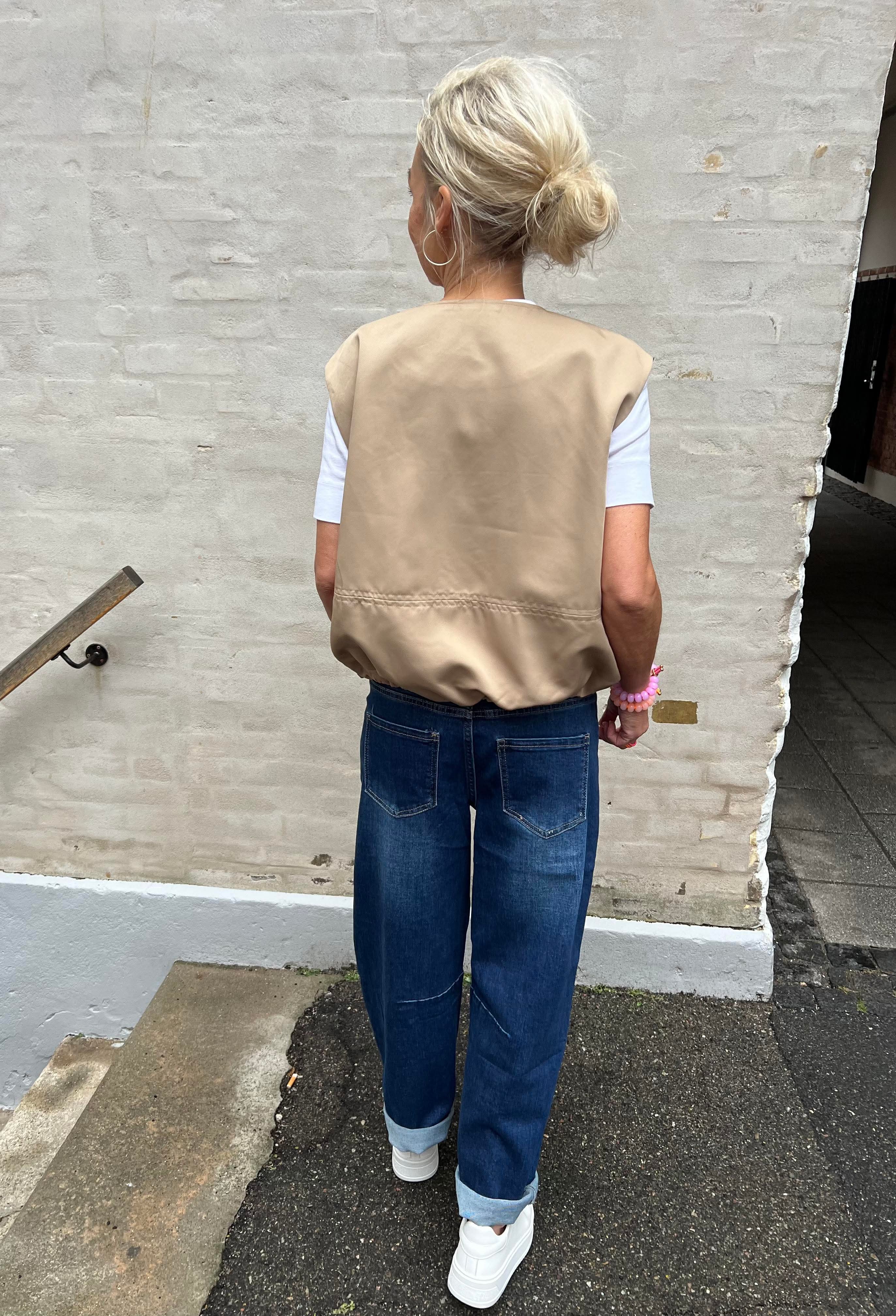 BERIT BALLOON BOMBER VEST - Travertine