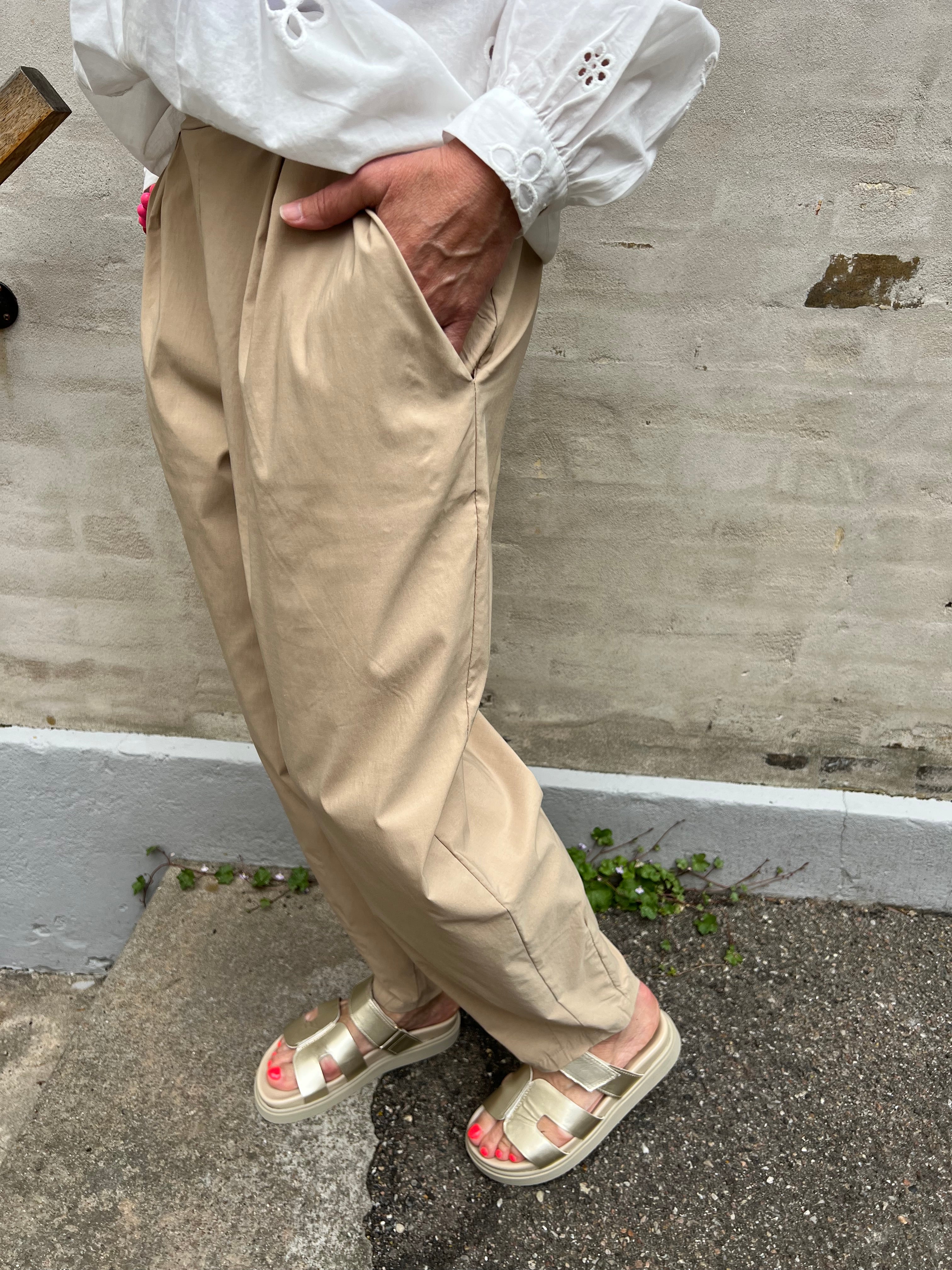 BCDavina Barrel Pant Sand