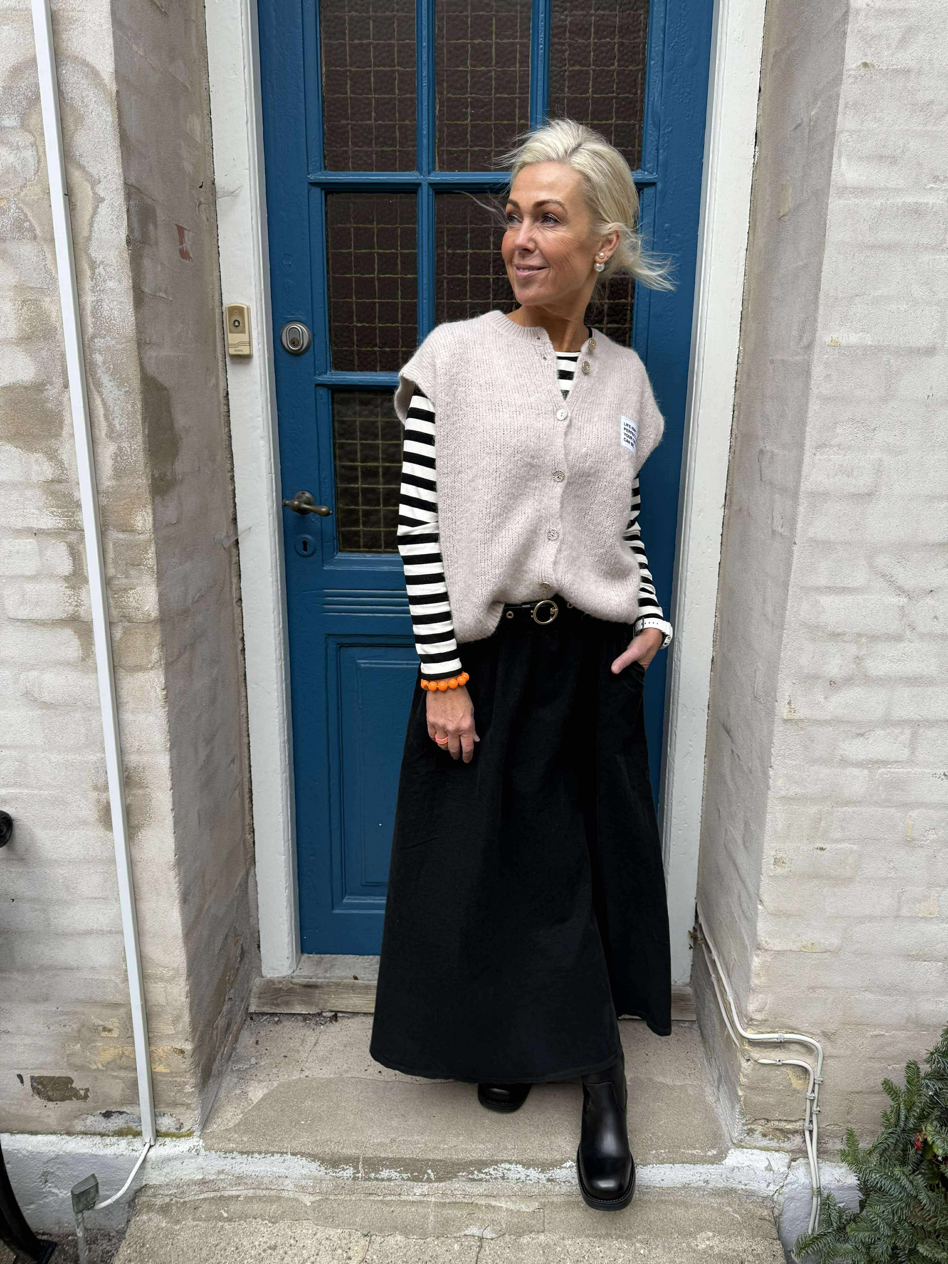 VIRGINIA corduroy skirt - Black