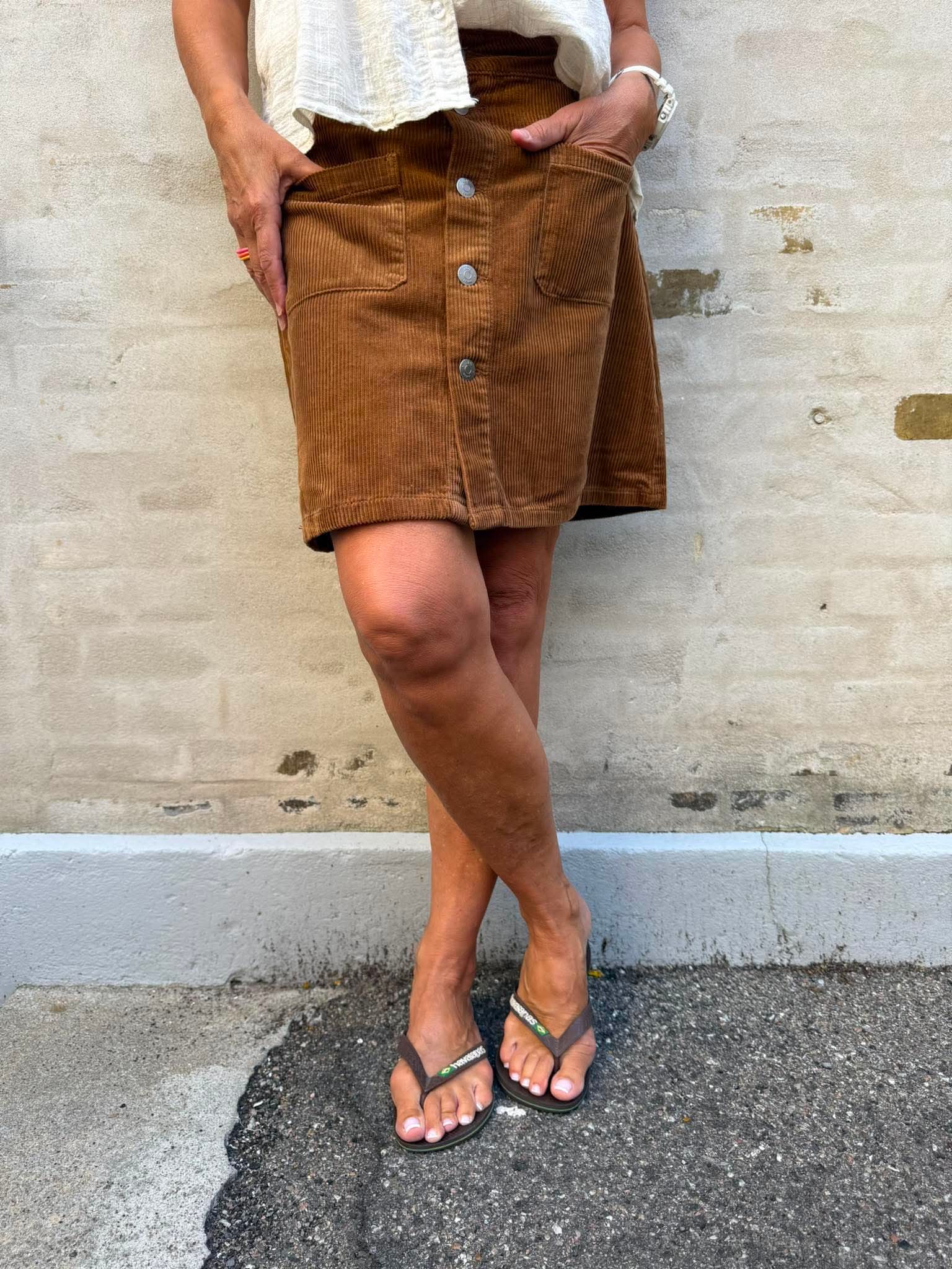 SHIRAZ CORDUROY SKIRT - Toffee