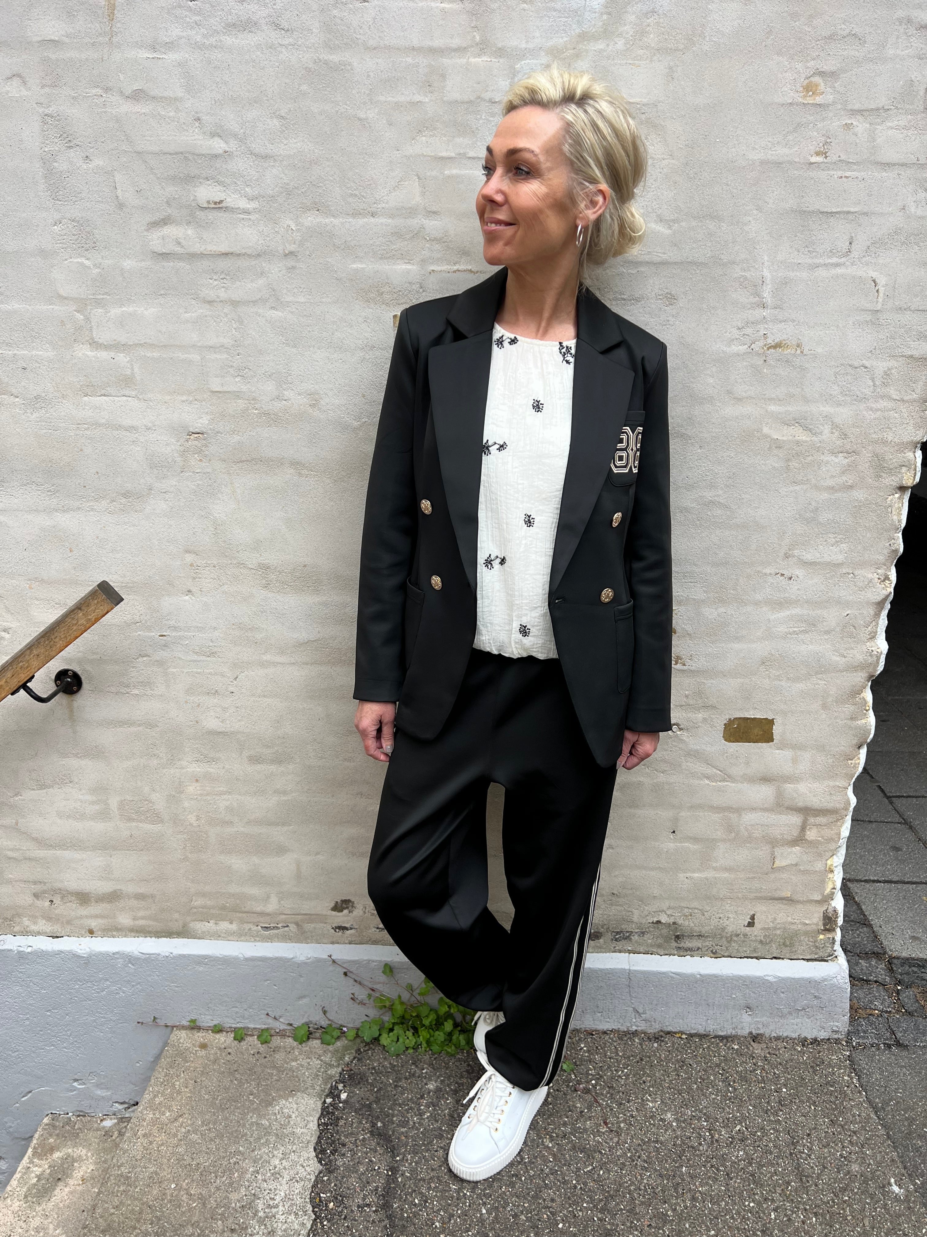 NillaGO track pants black