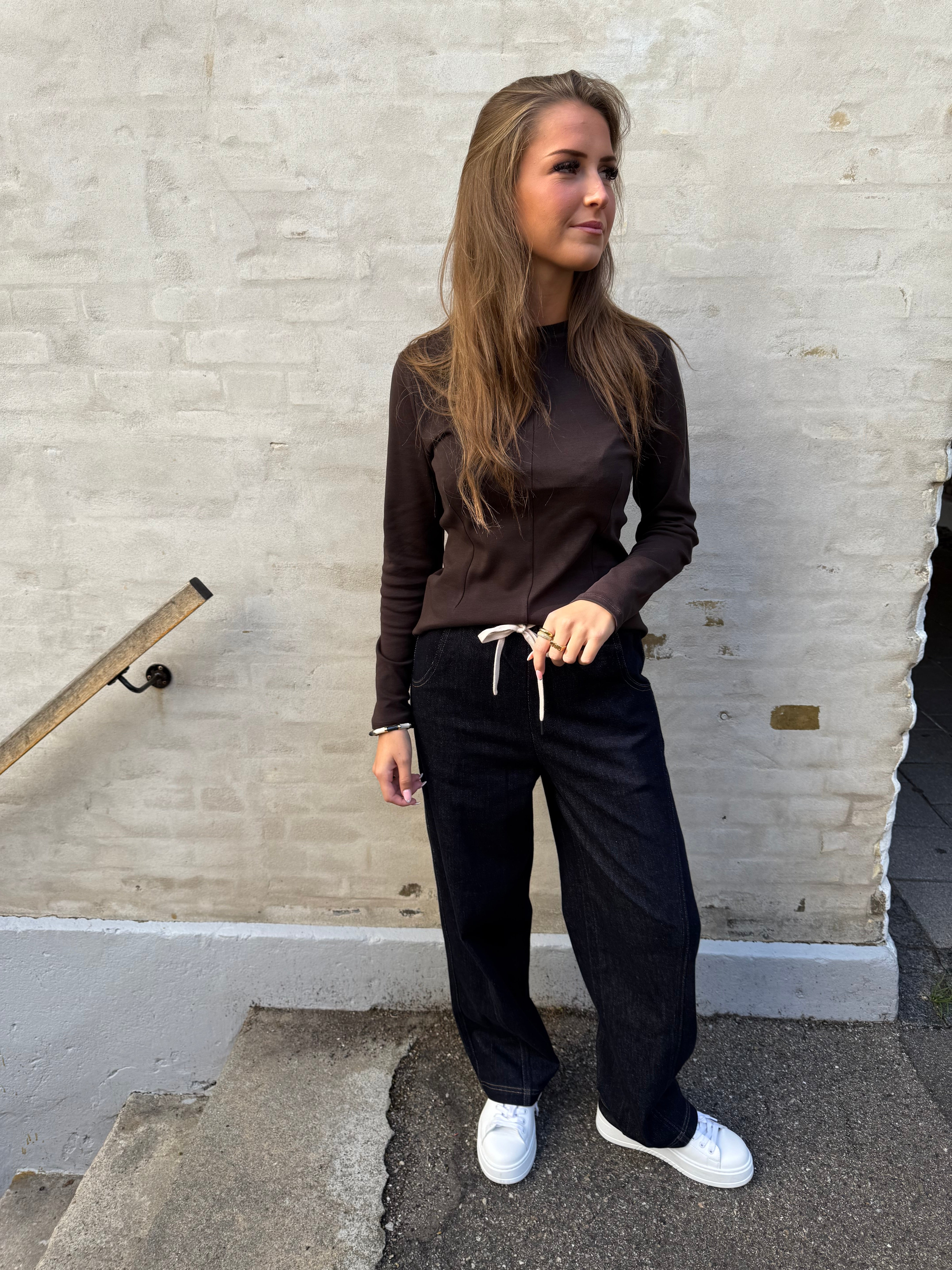 EVA L/S TOP - Black Coffee