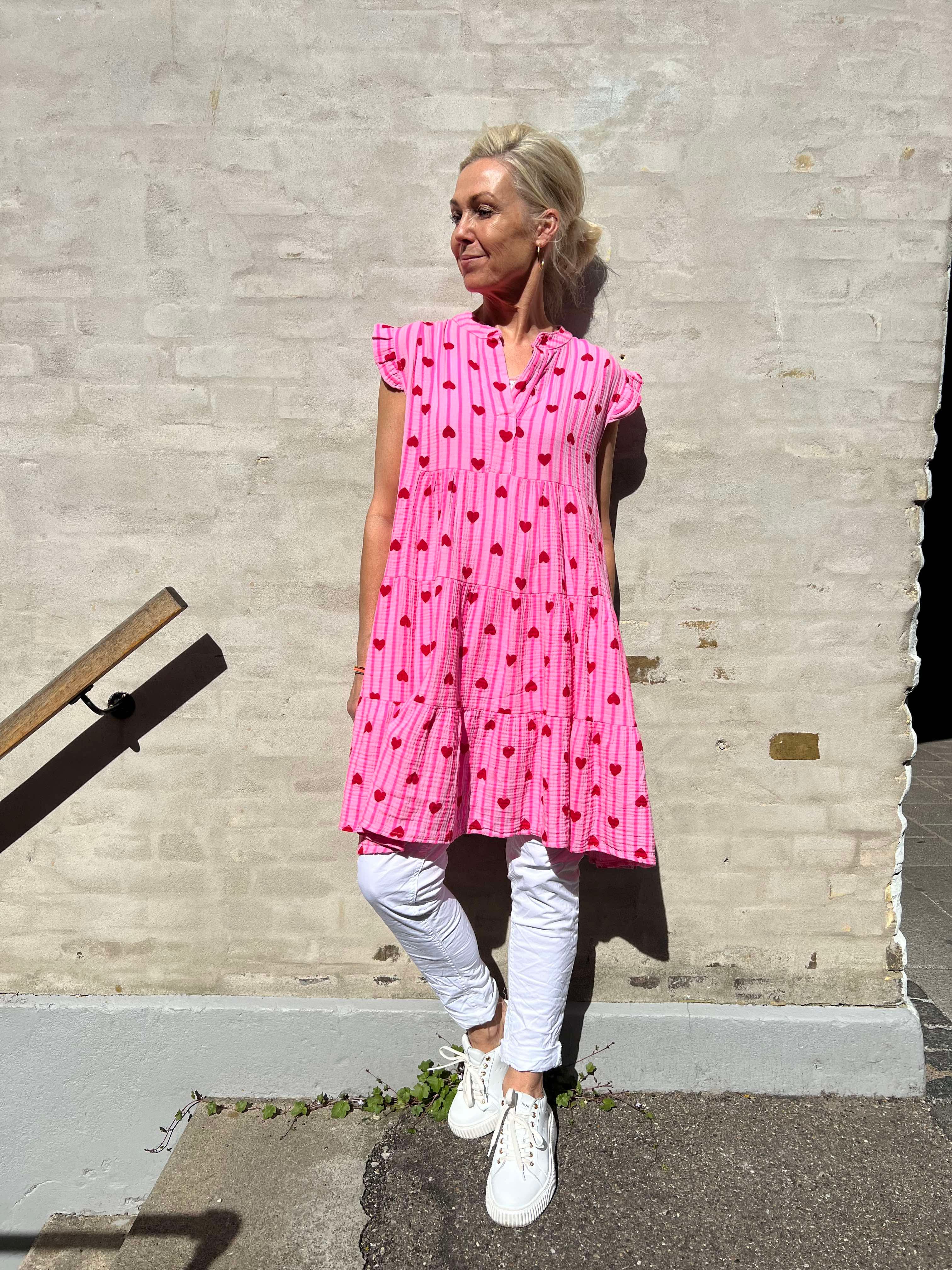 Debbie dress heart- pink strib
