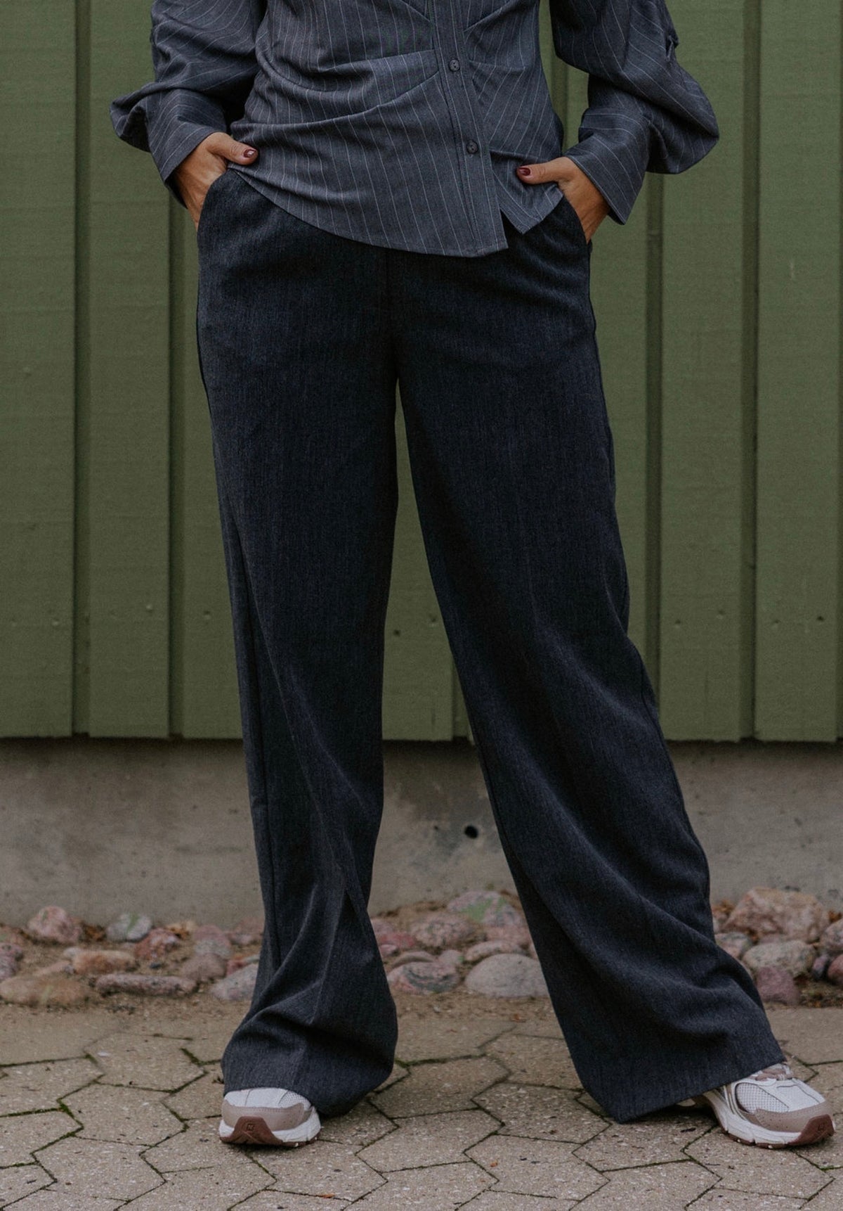 Eveline Pinstripe Pants - Navy