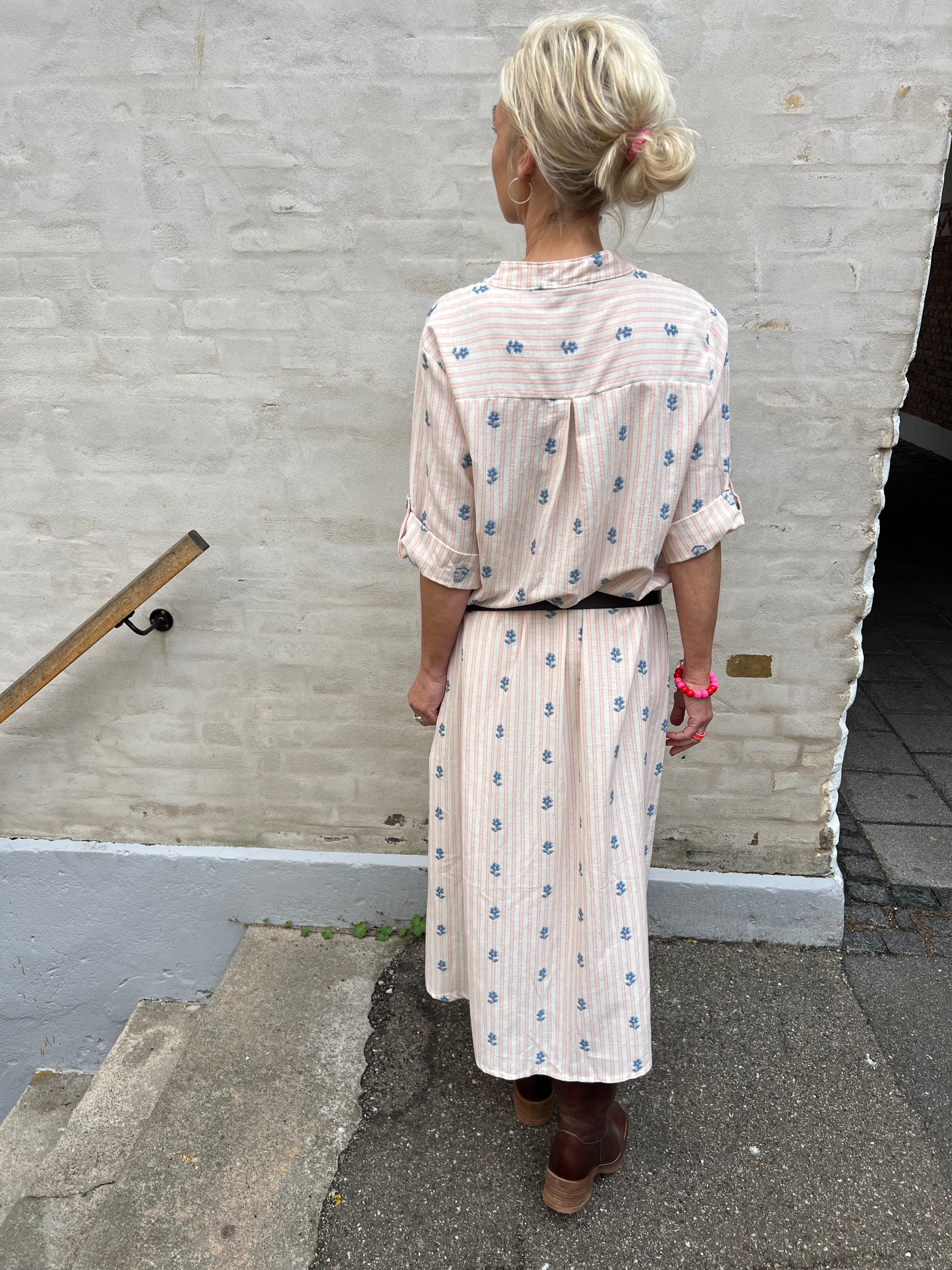 Samira dress celeste