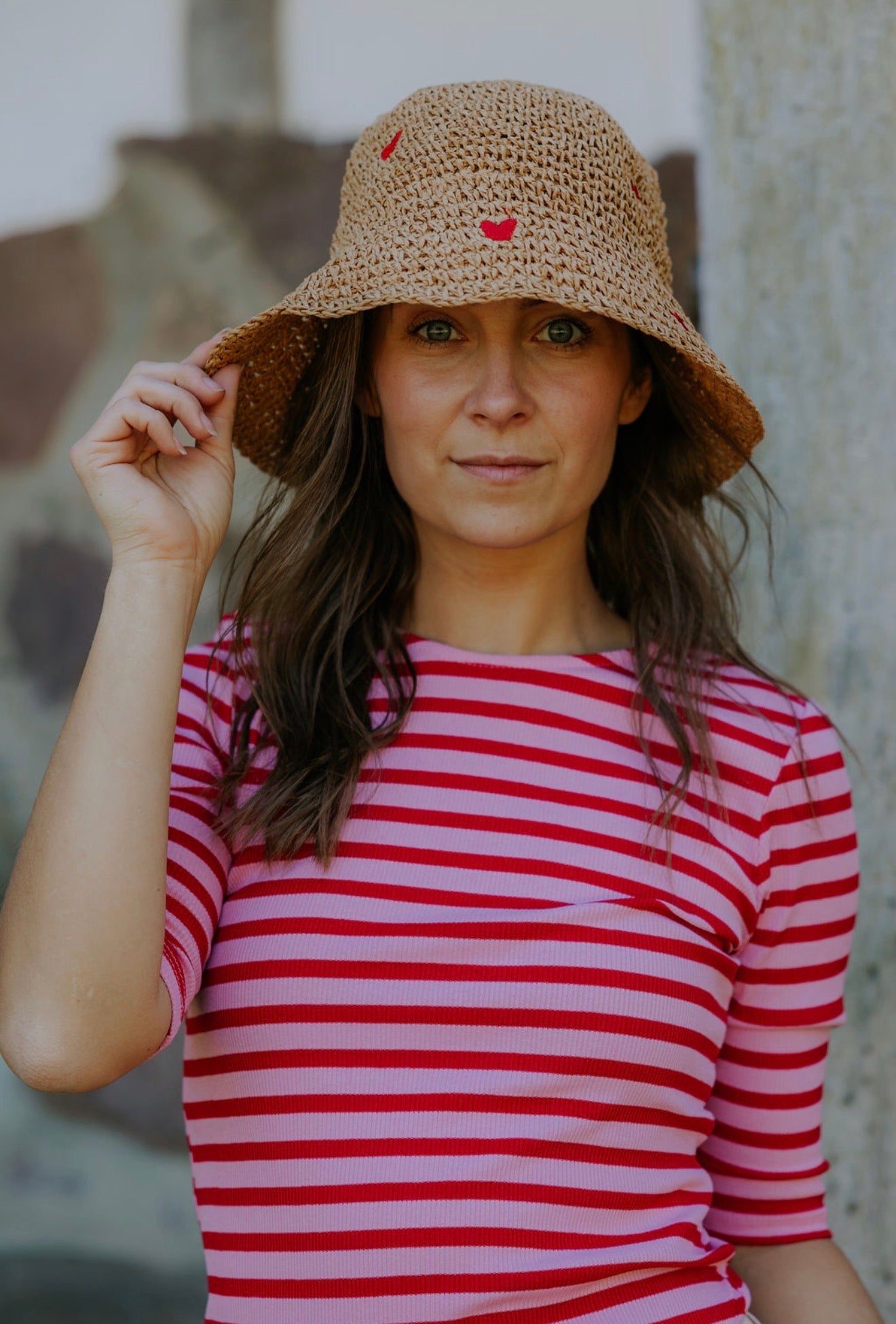 Hat with heart embrodery - Taupe