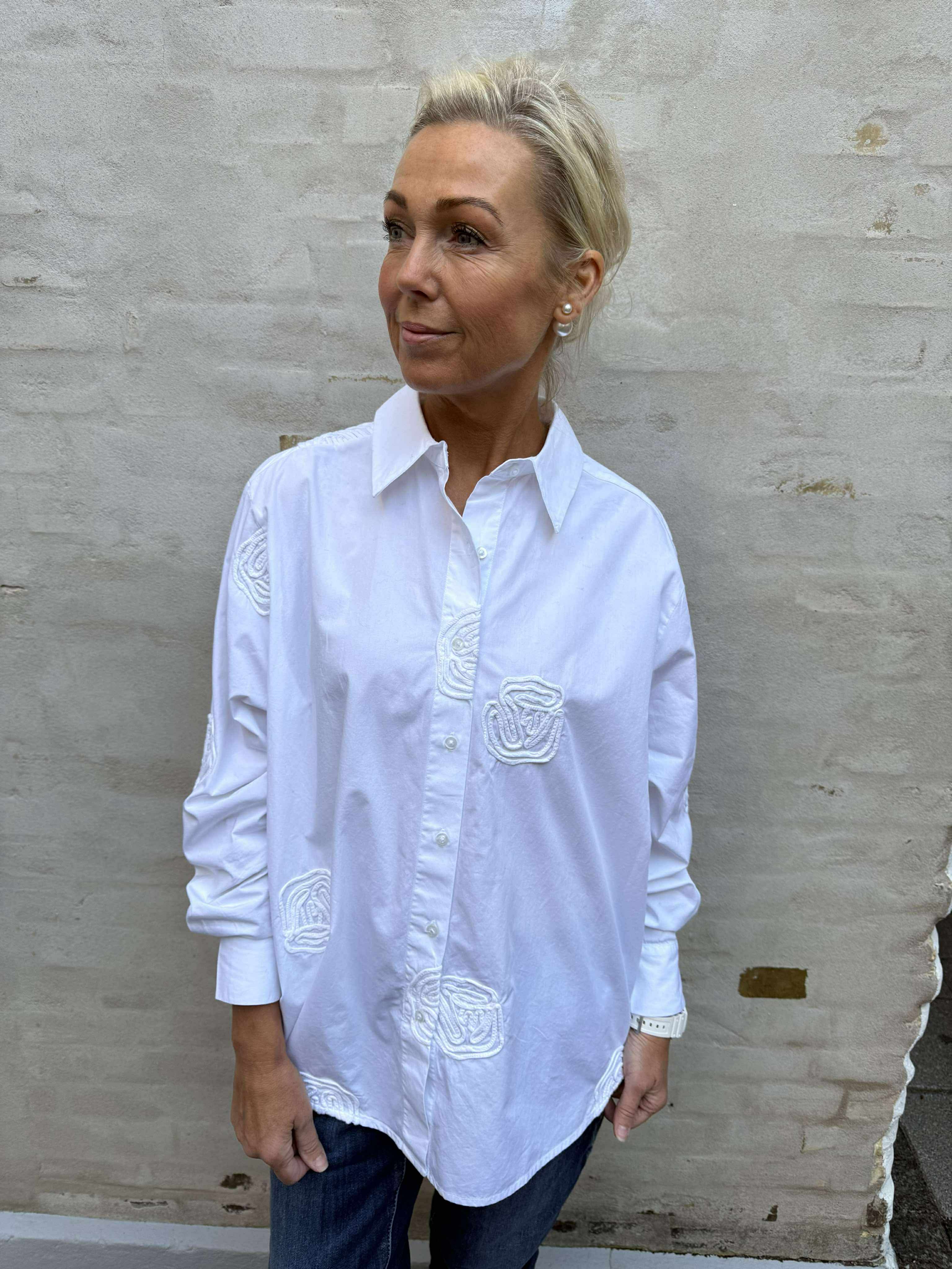 Dalma Dori Shirt - White