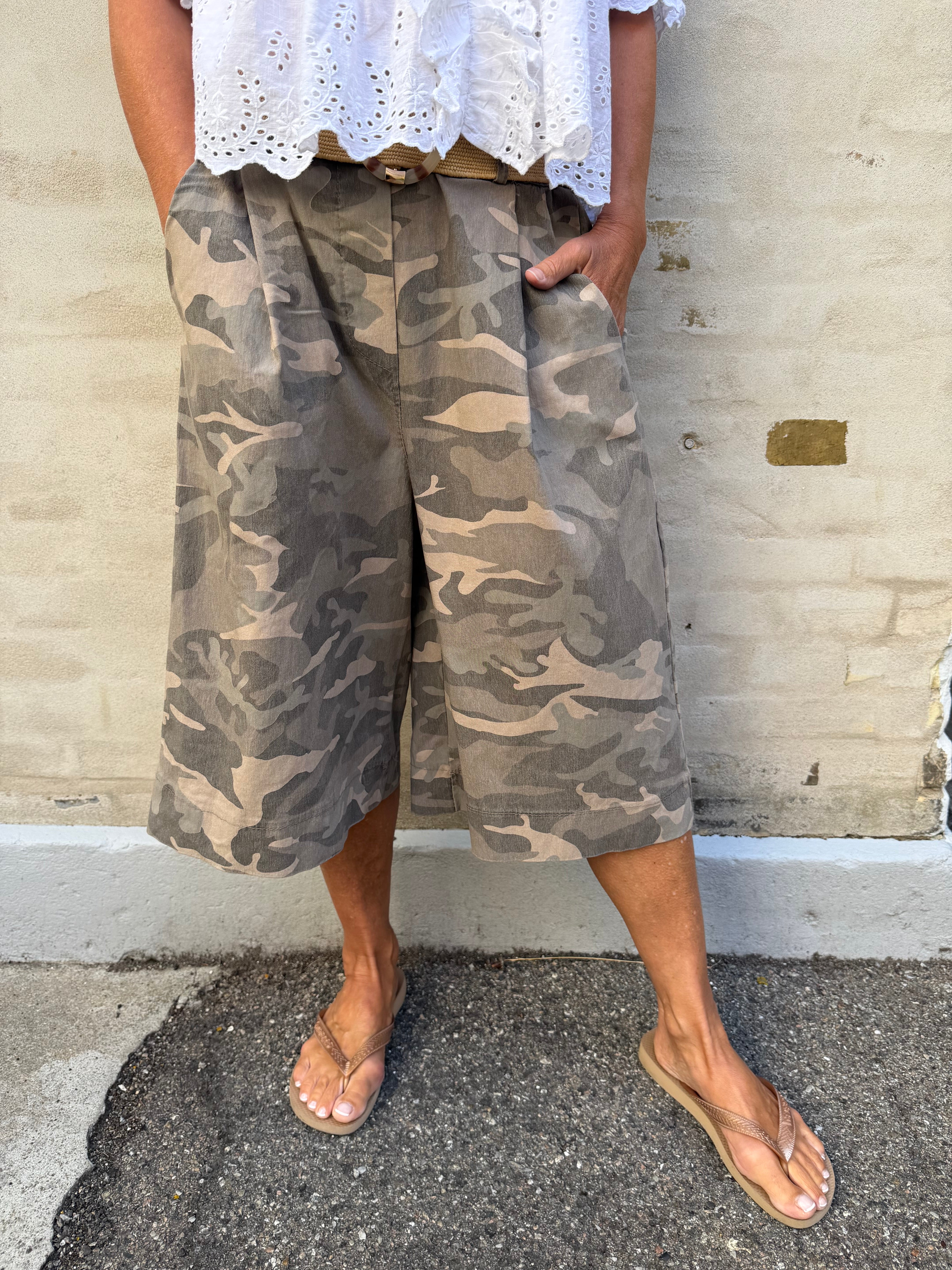 PREORDER- Zuri Shorts - Fango