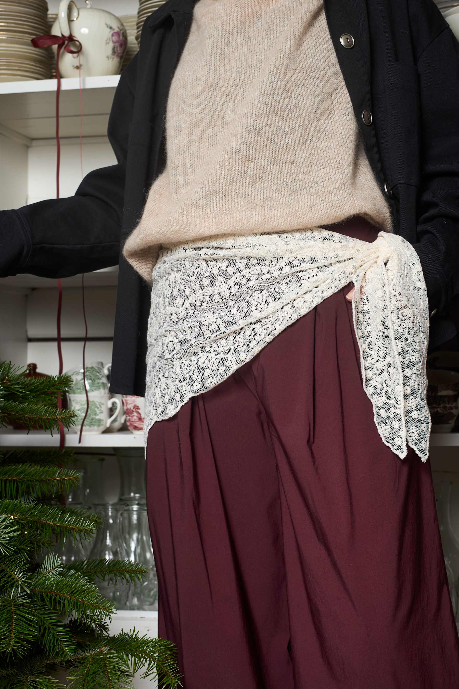 FARIANNA triangle lace scarf - Off White