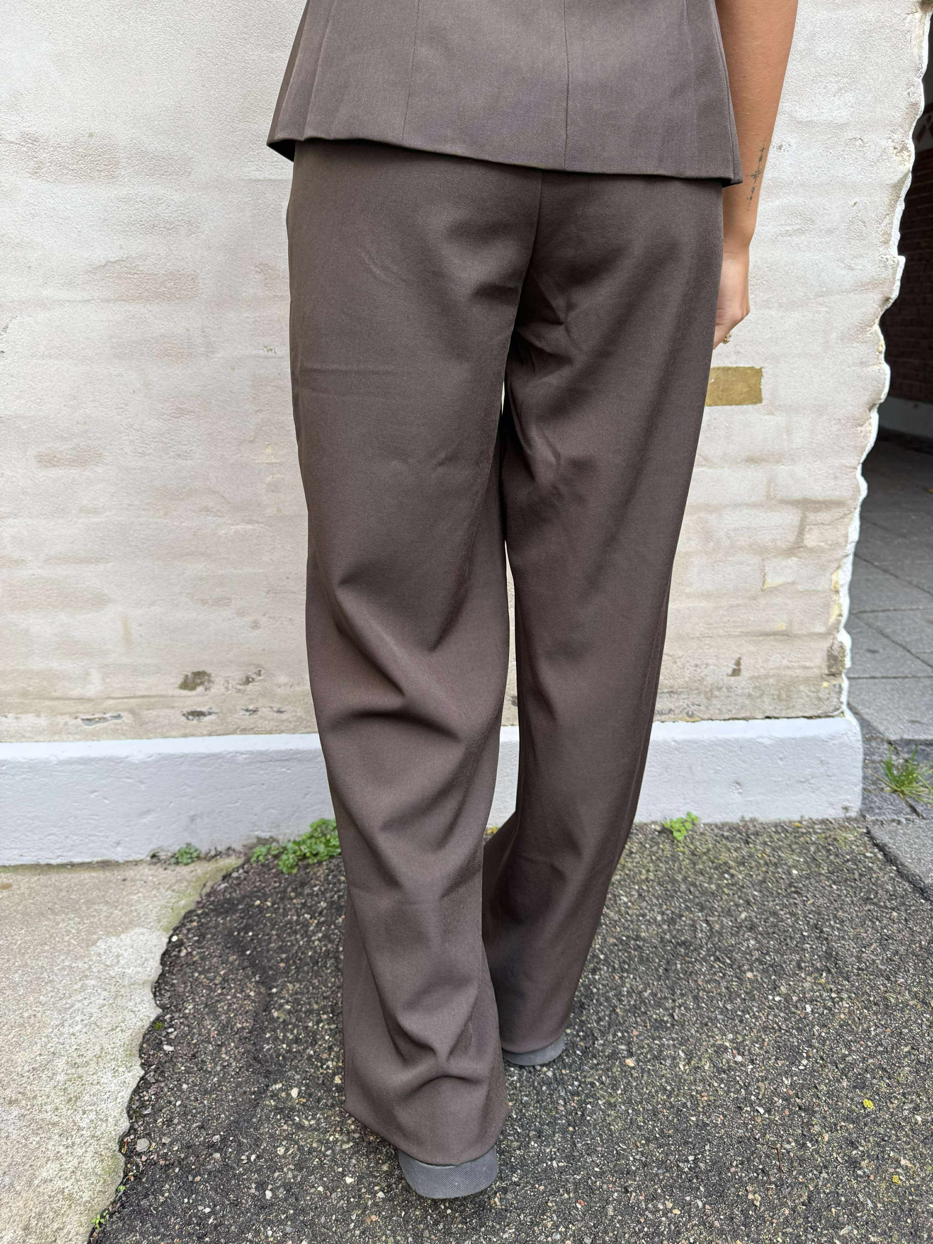 Emmett Structure Pants - Dark Brown