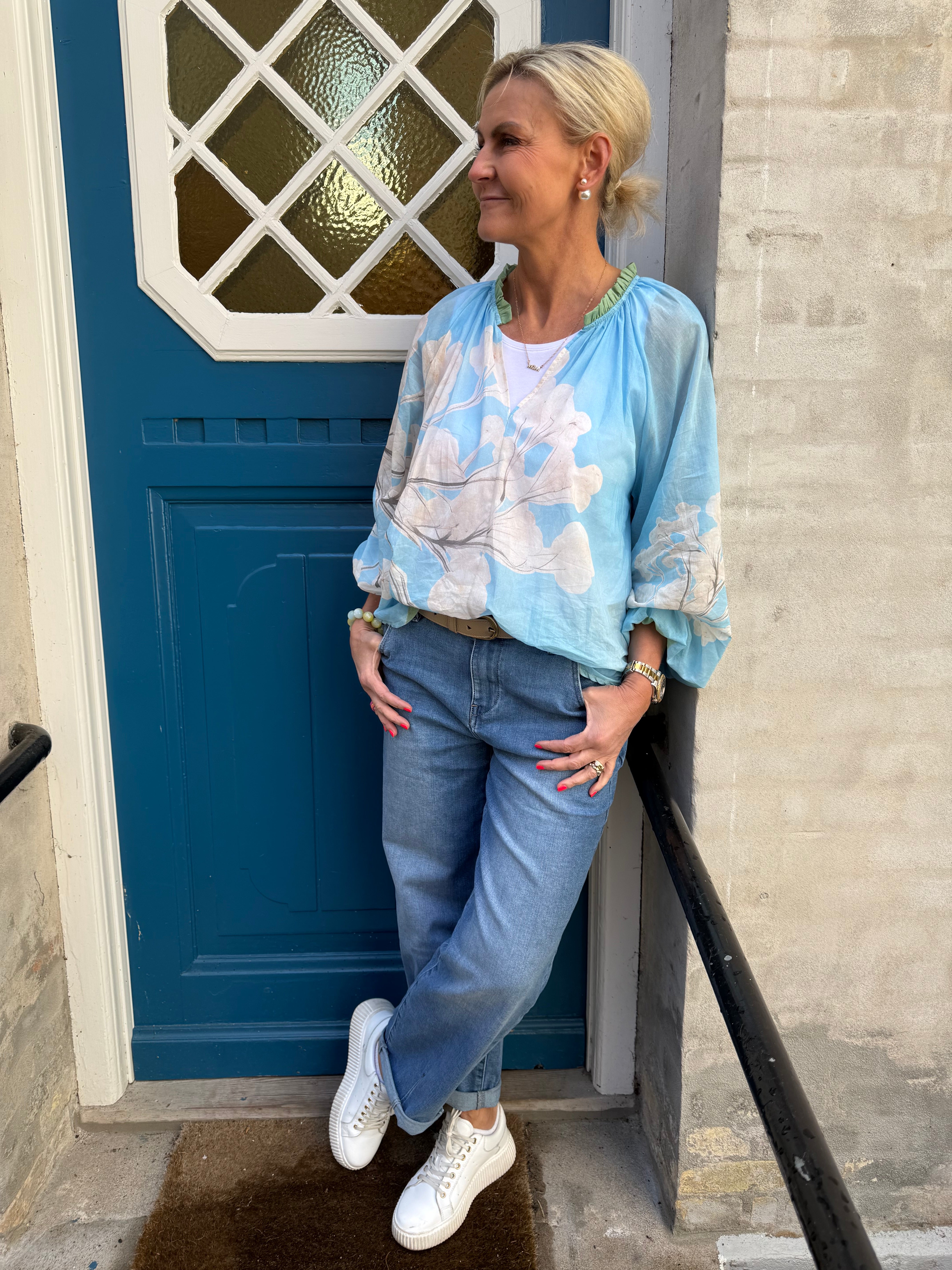 CAMELLIA blouse - Lt. Blue