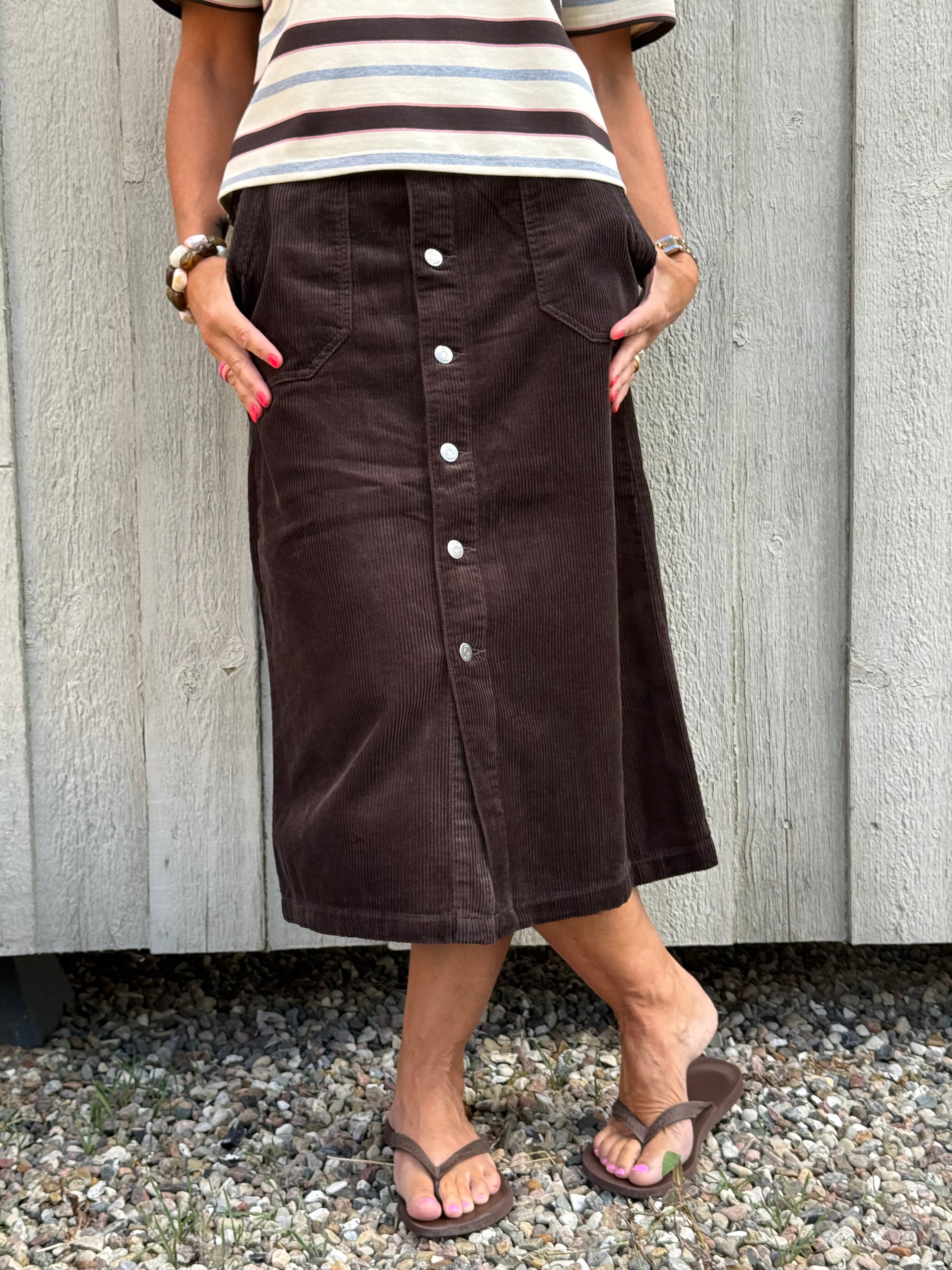 SHIRAZ HW MIDI BUTTON SKIRT - Chocolate Torte