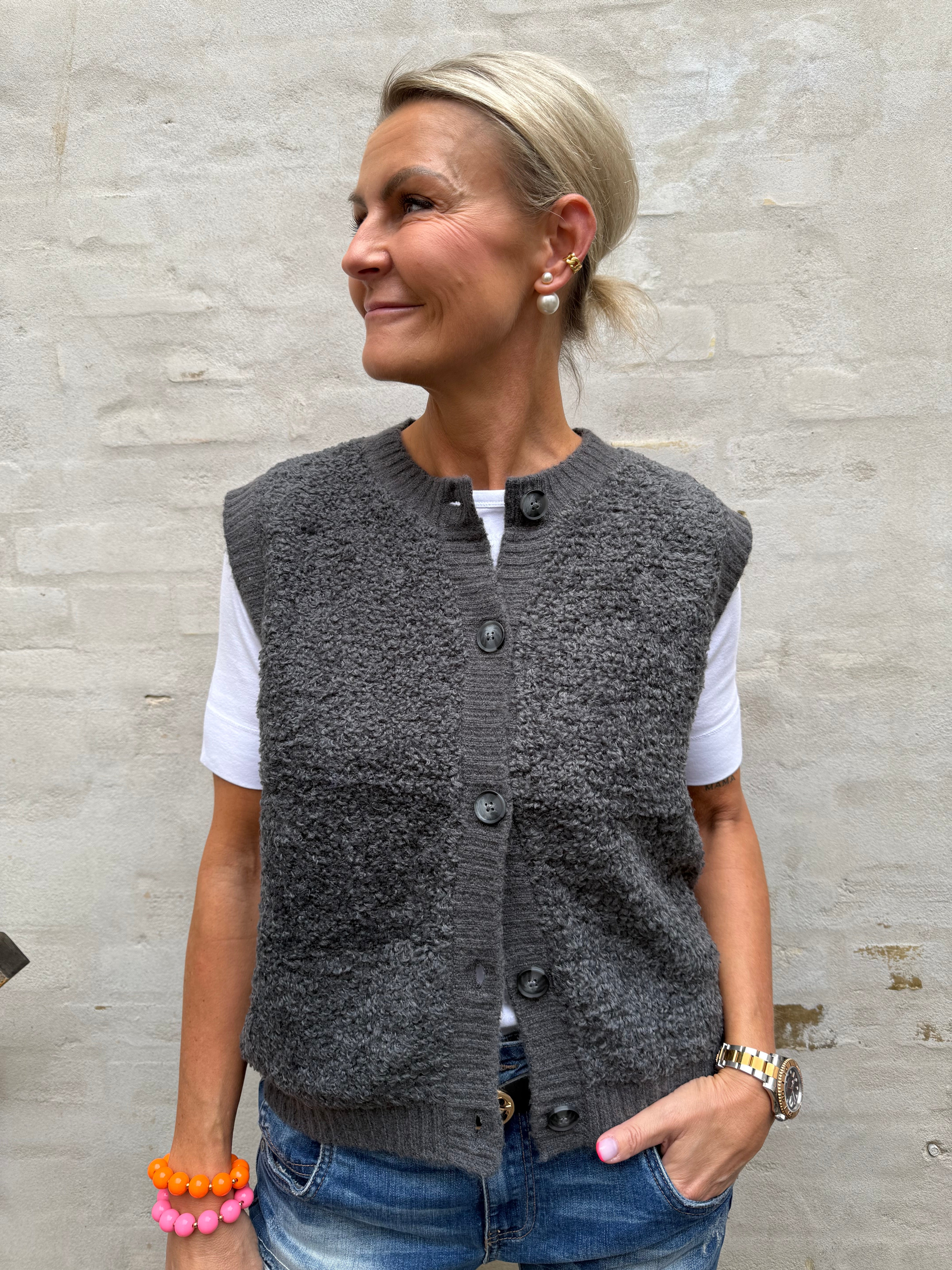 EIRA LIFE S/L ON BUTTON VEST - Asphalt