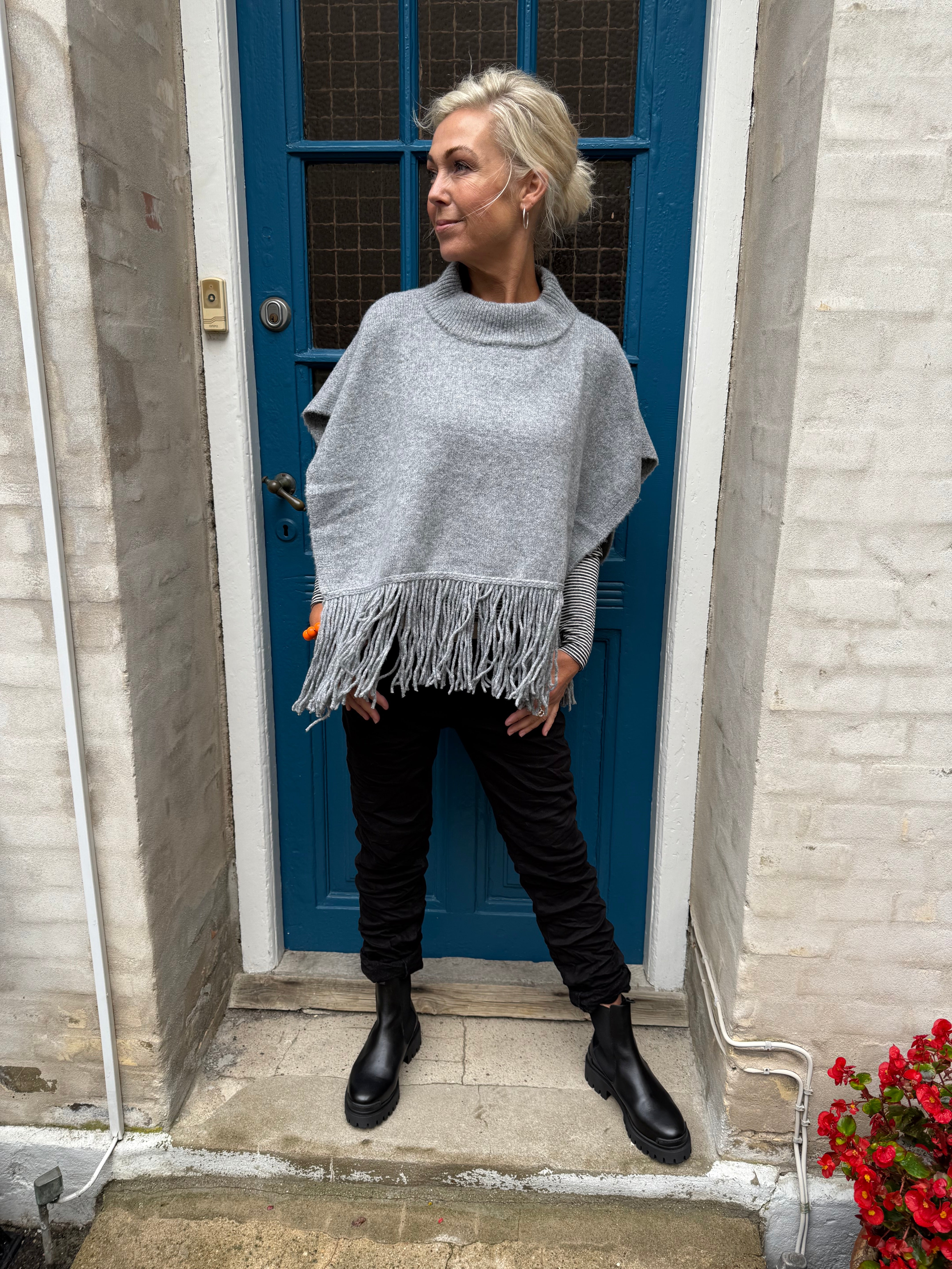 JULLE PONCHO - Light Grey Melange