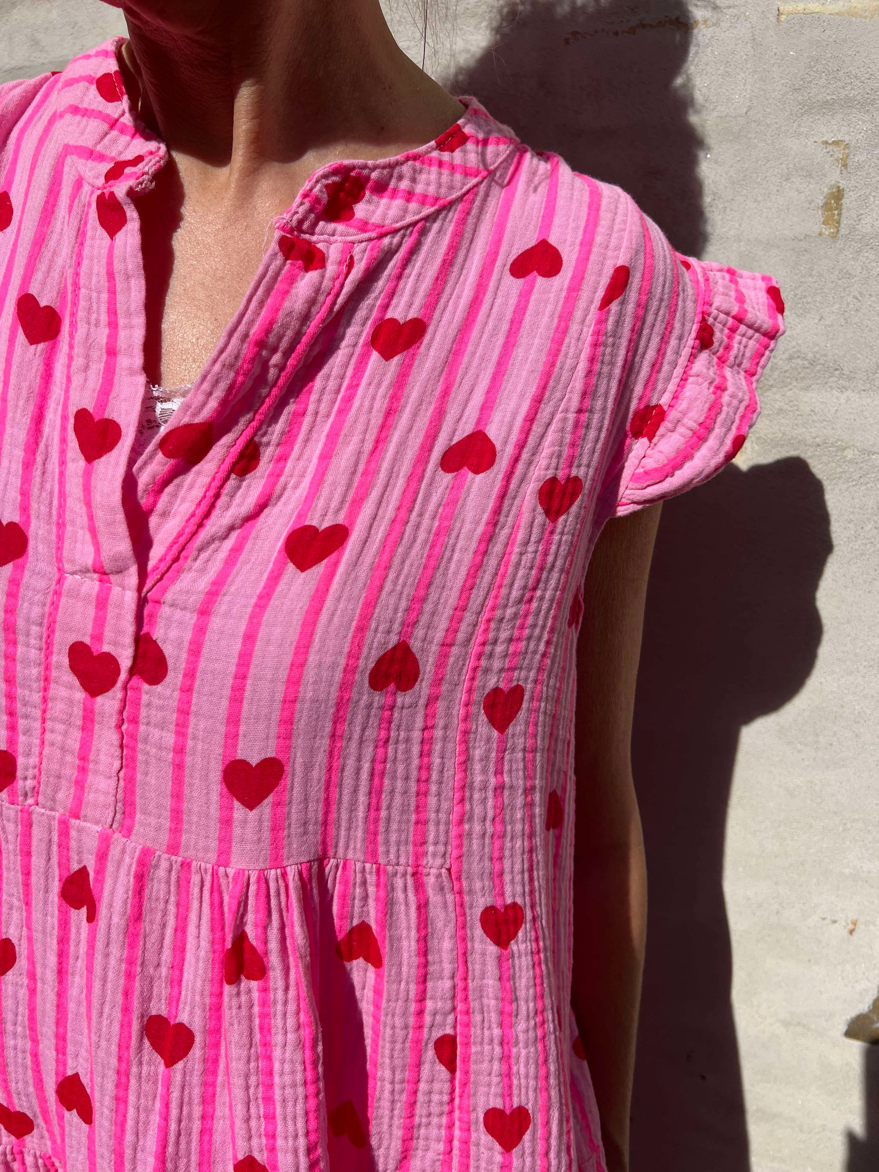 Debbie dress heart- pink strib