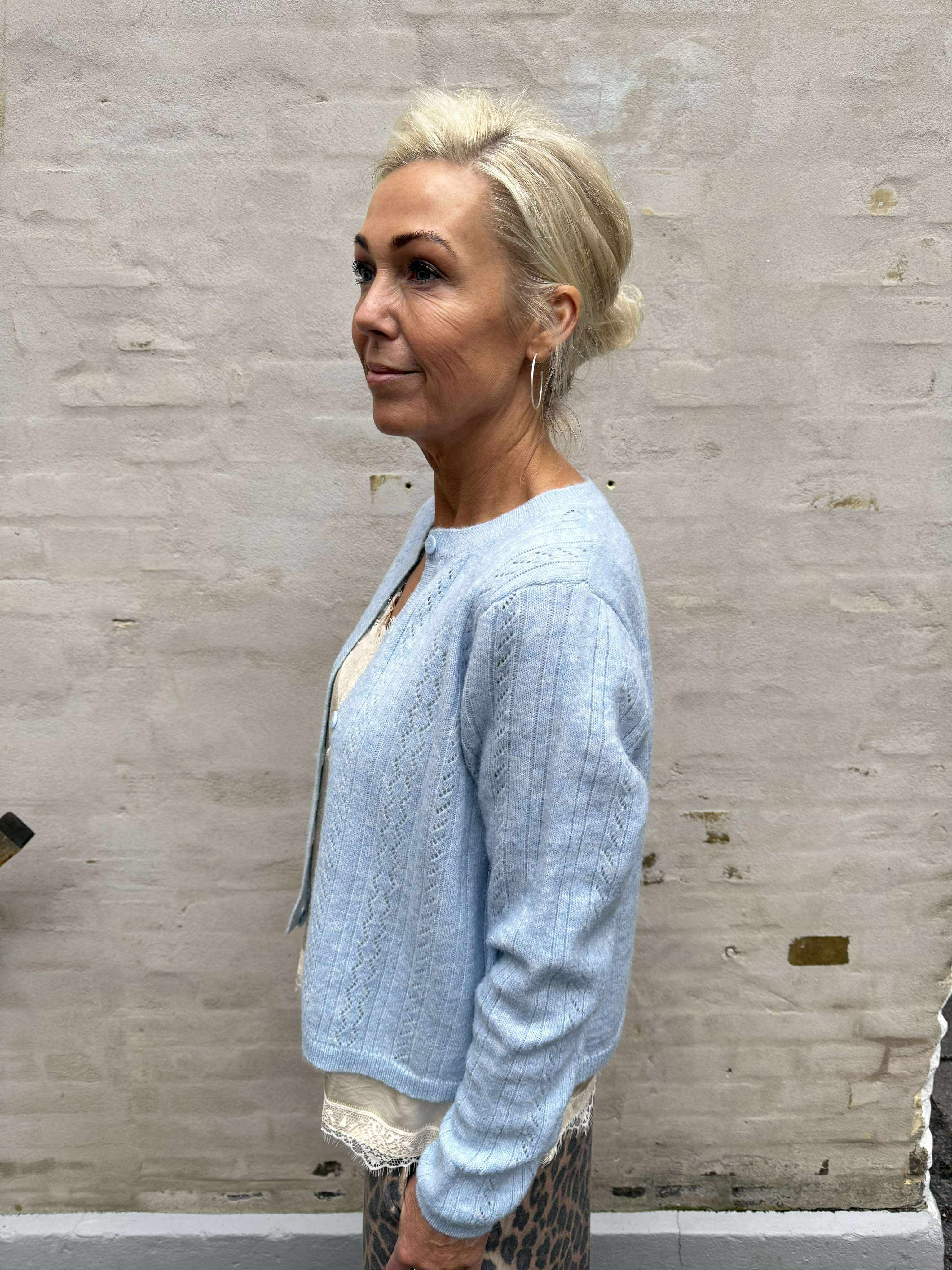 APRIL LIFE LS O-NECK CARDIGAN - Cashmere Blue MELANGE