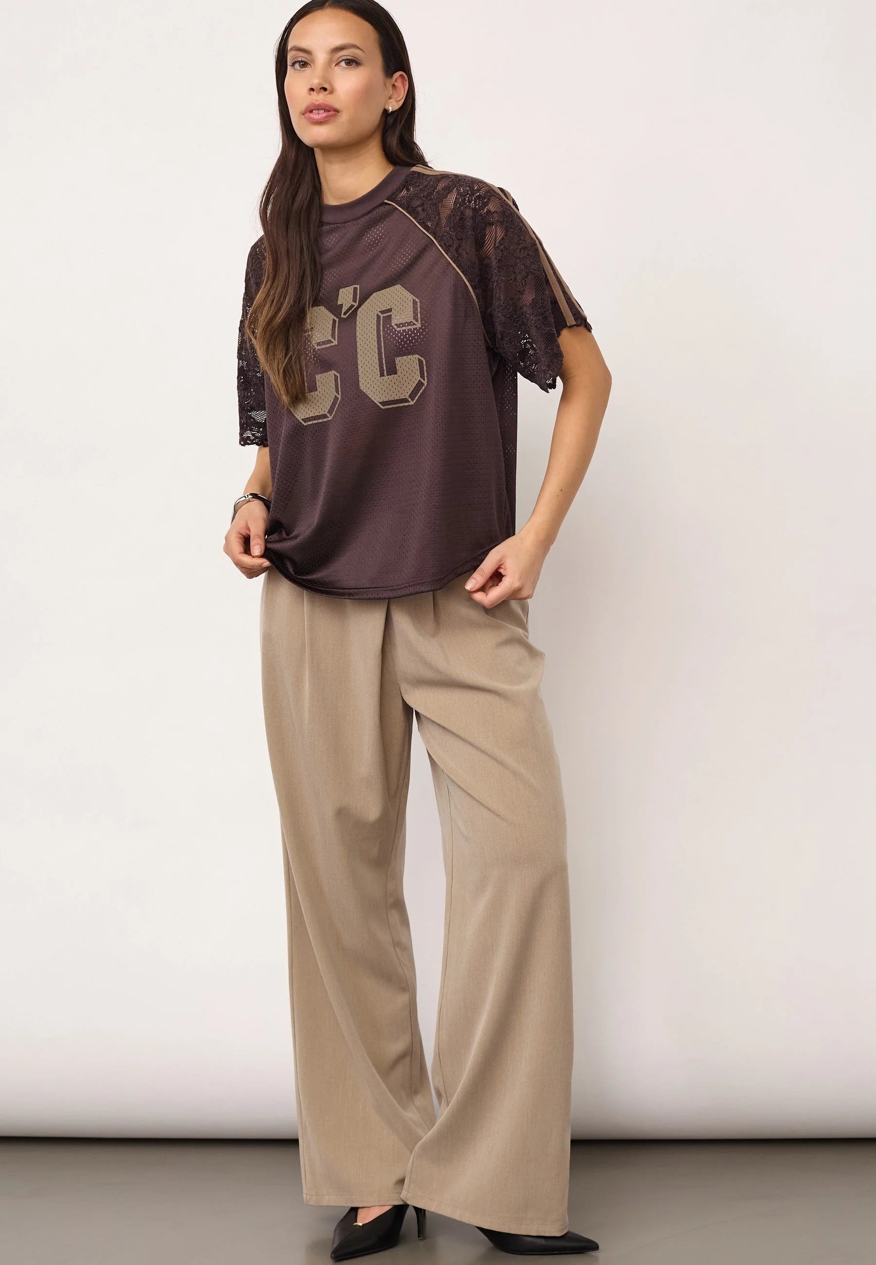 TreyCC Logo Lace Tee - Dark Brown