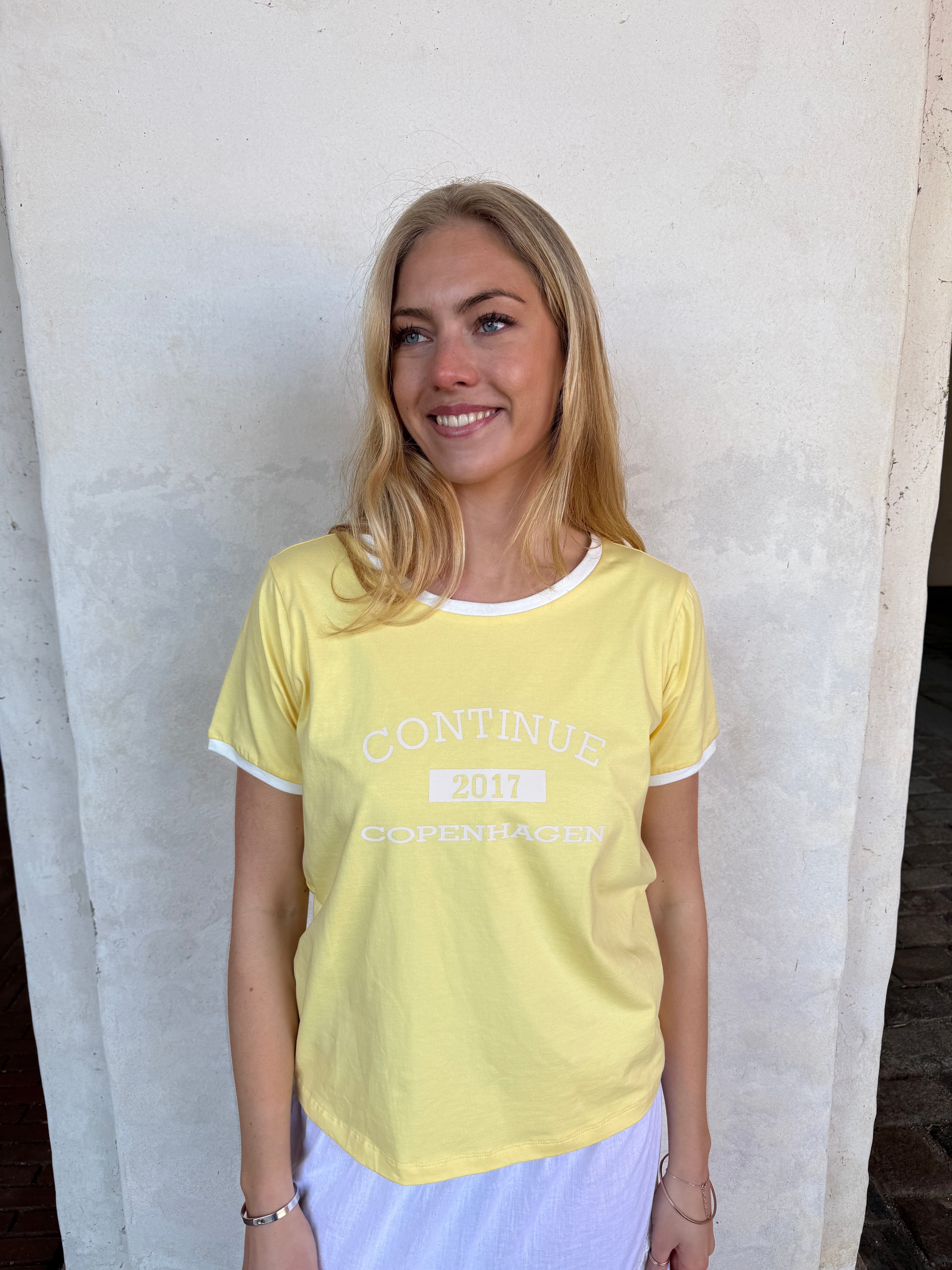 Dea T-Shirt - Yellow